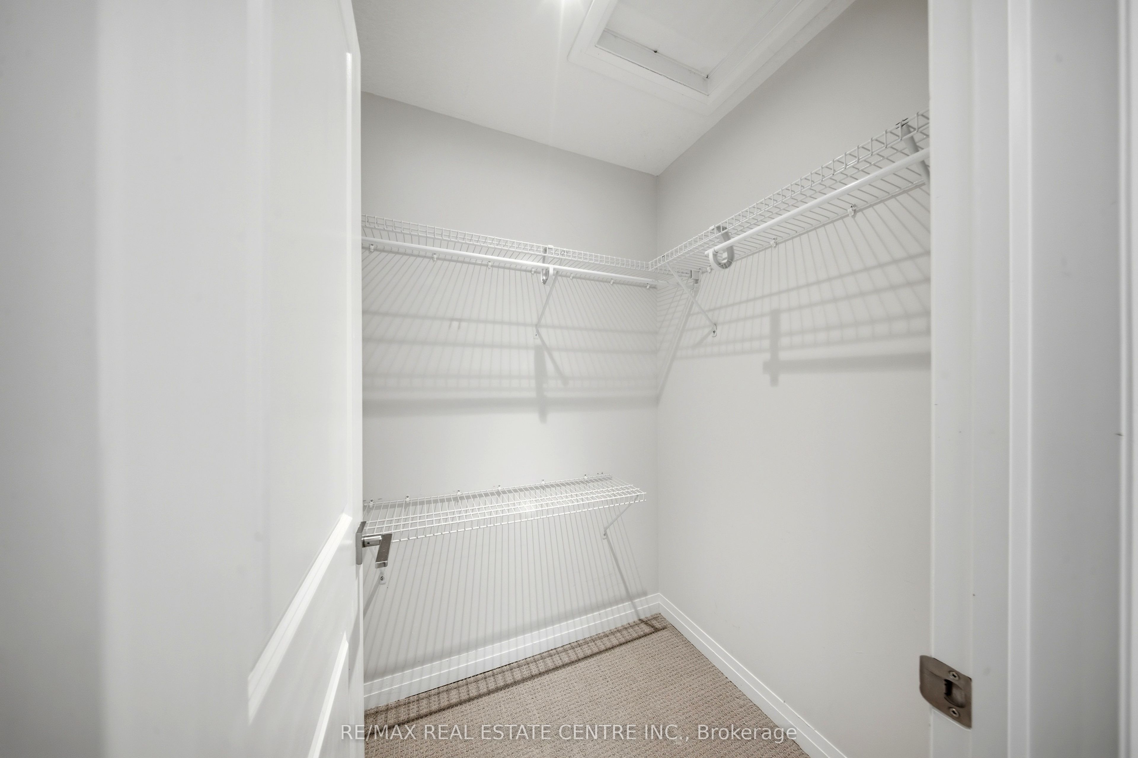 30 Times Square Boulevard 37 Property Photo 25
