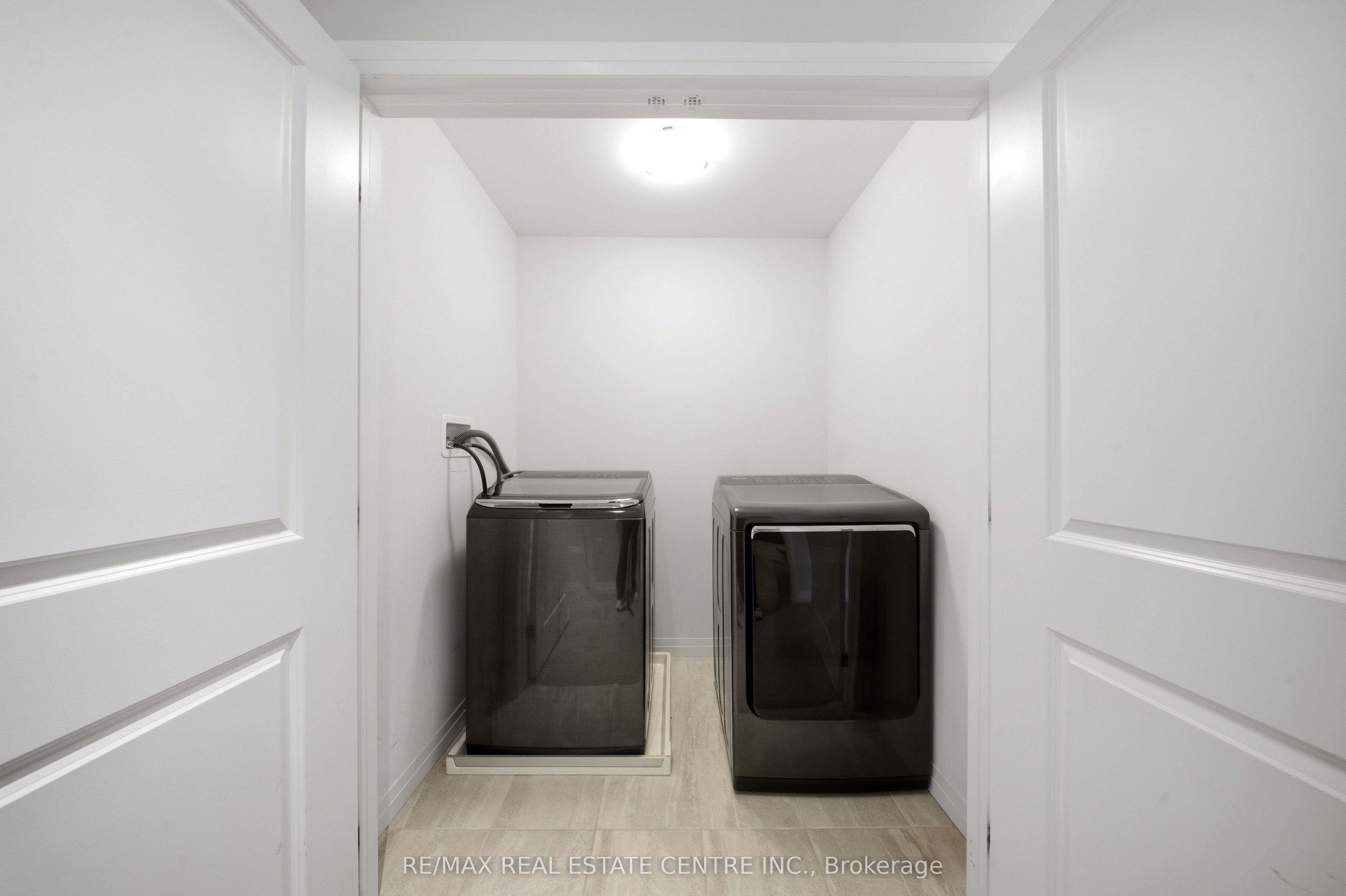 30 Times Square Boulevard 37 Property Photo 26