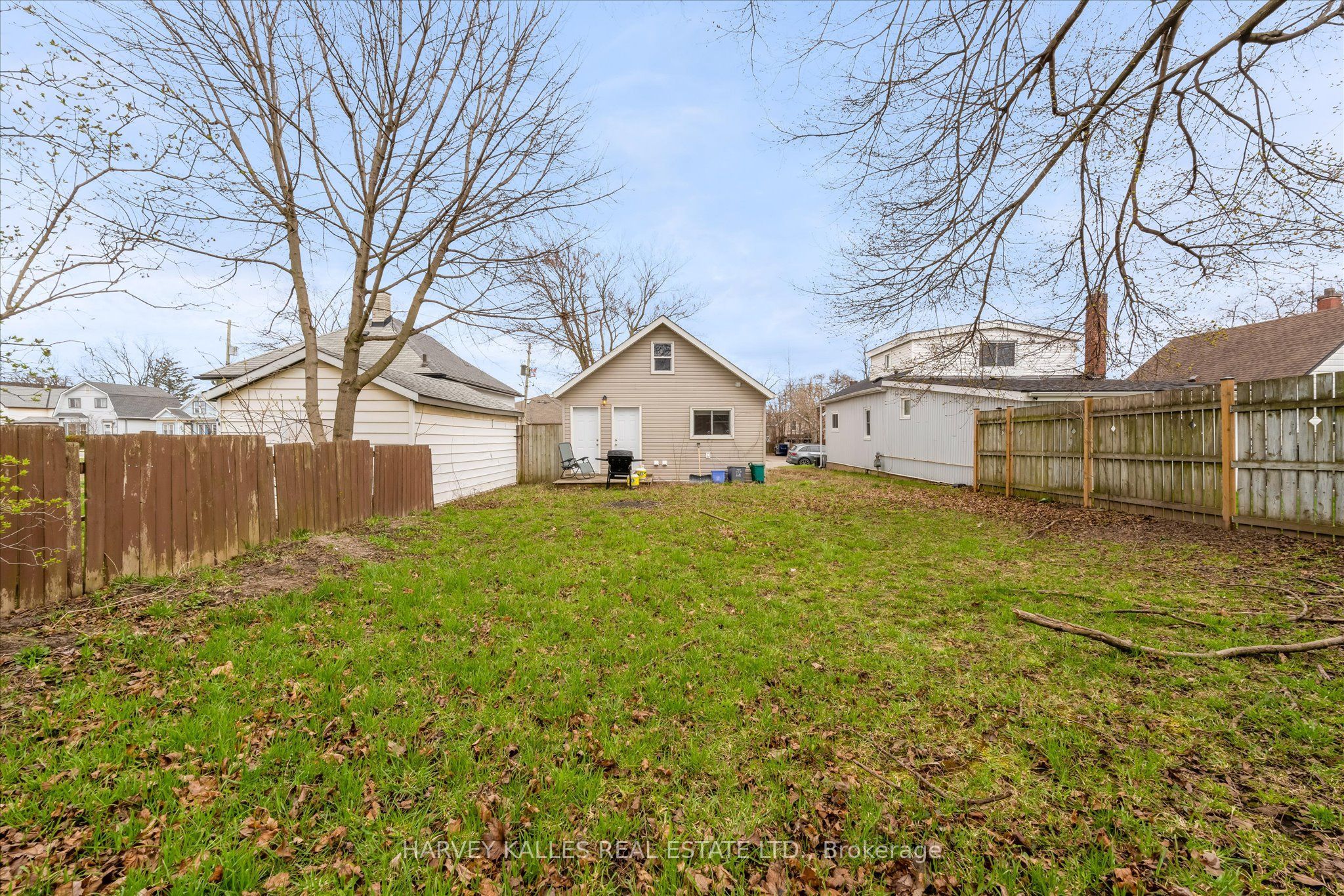 105 Ormond Street N Property Photo 4