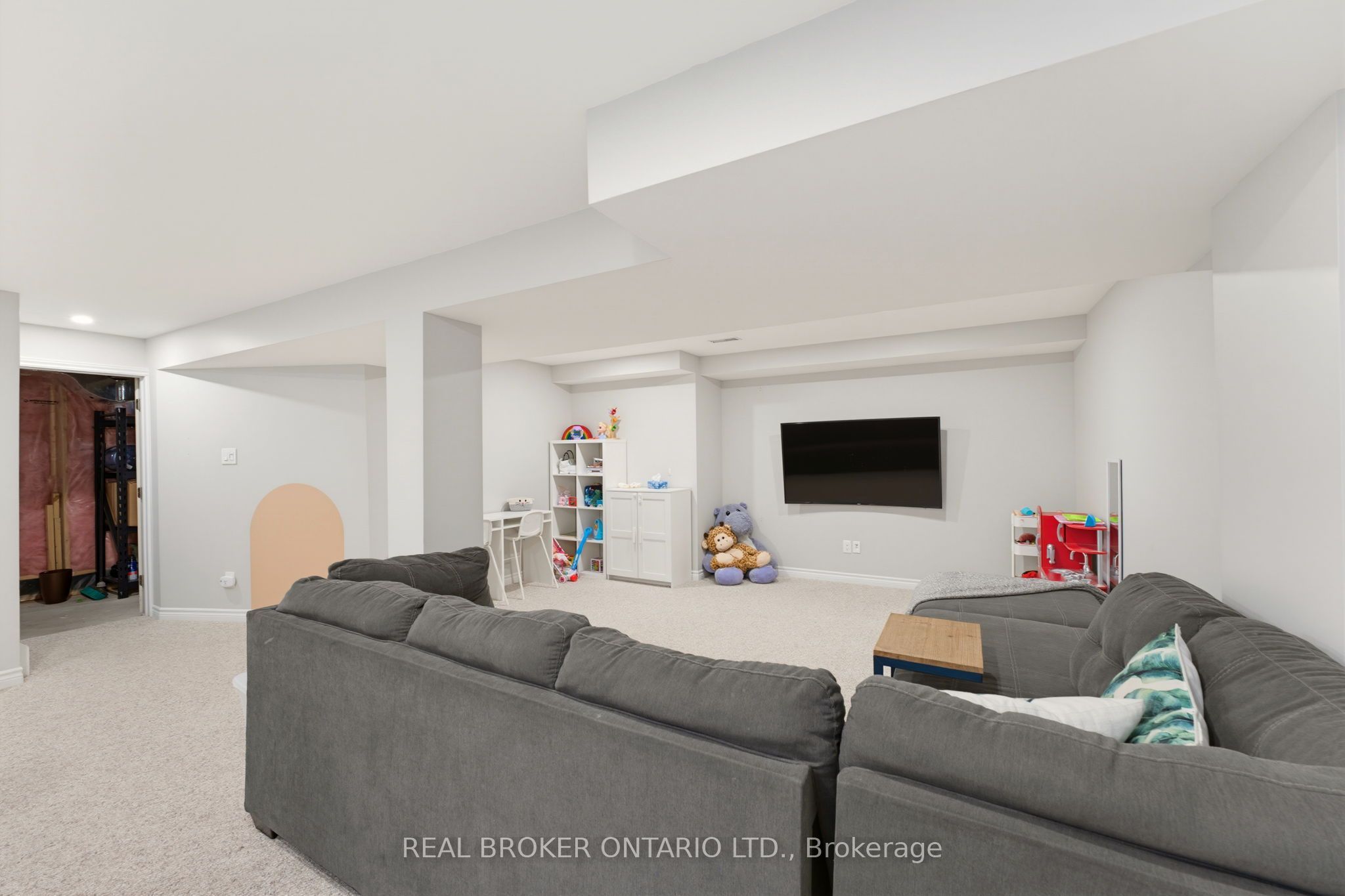 76 Tapadero Avenue Property Photo 35