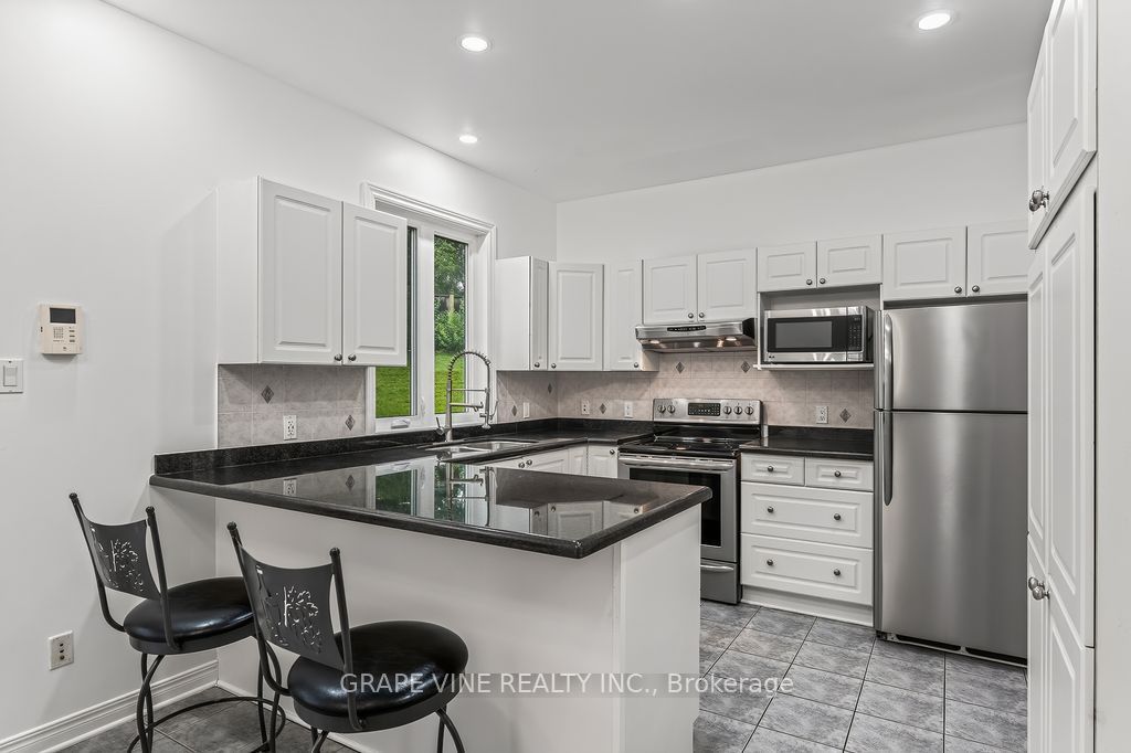 105 Rowallen Place Property Photo 13