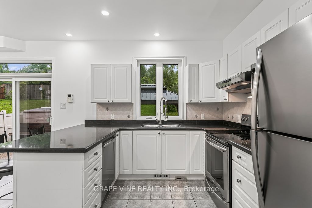 105 Rowallen Place Property Photo 14