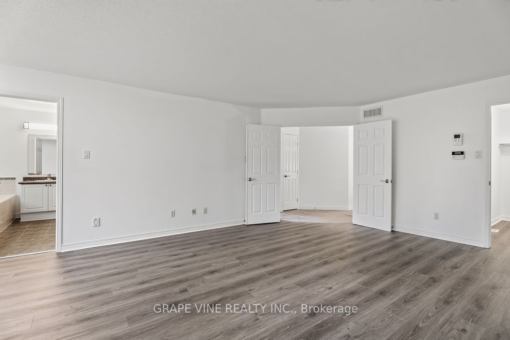105 Rowallen Place Property Photo 19