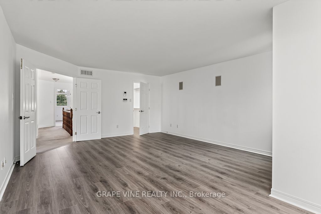 105 Rowallen Place Property Photo 20