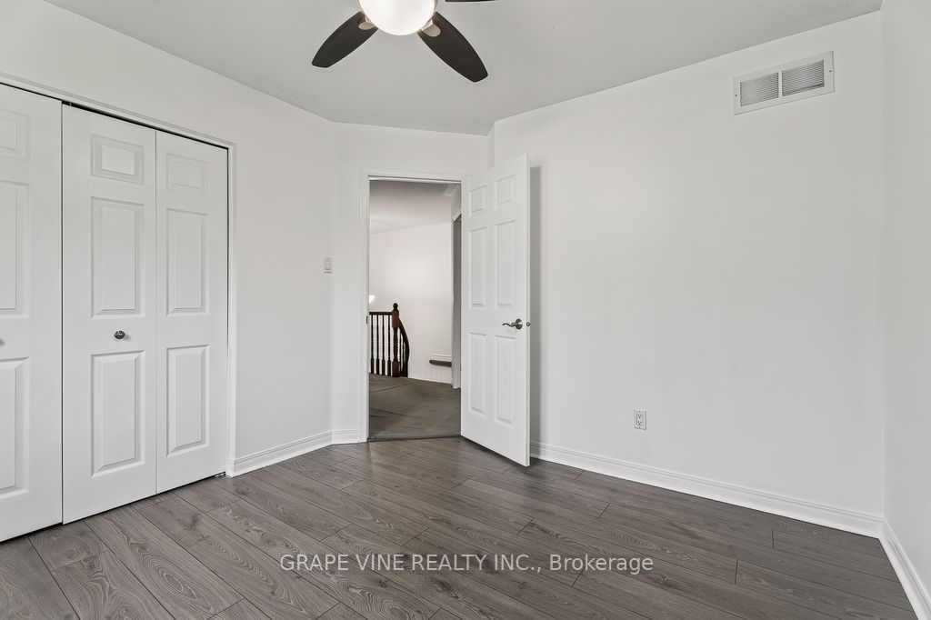 105 Rowallen Place Property Photo 23