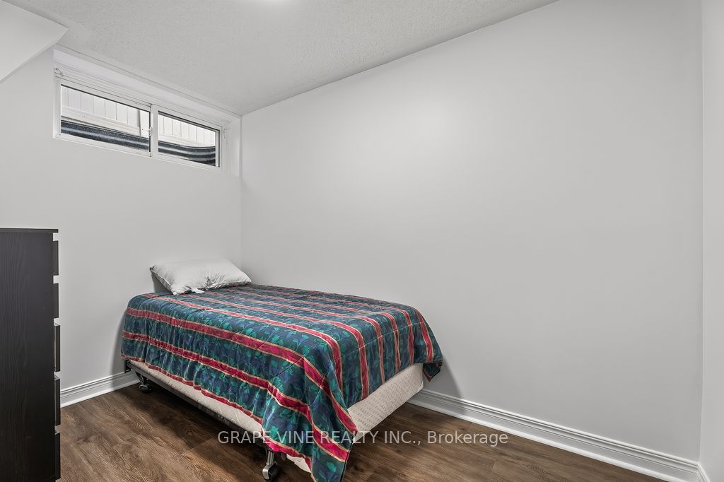 105 Rowallen Place Property Photo 31