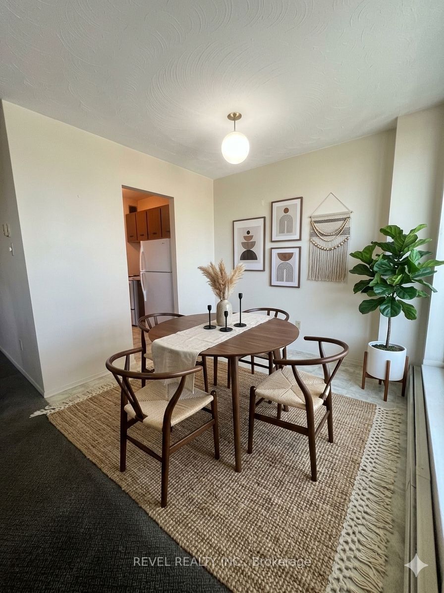 359 Geneva Street S 407 Property Photo 4
