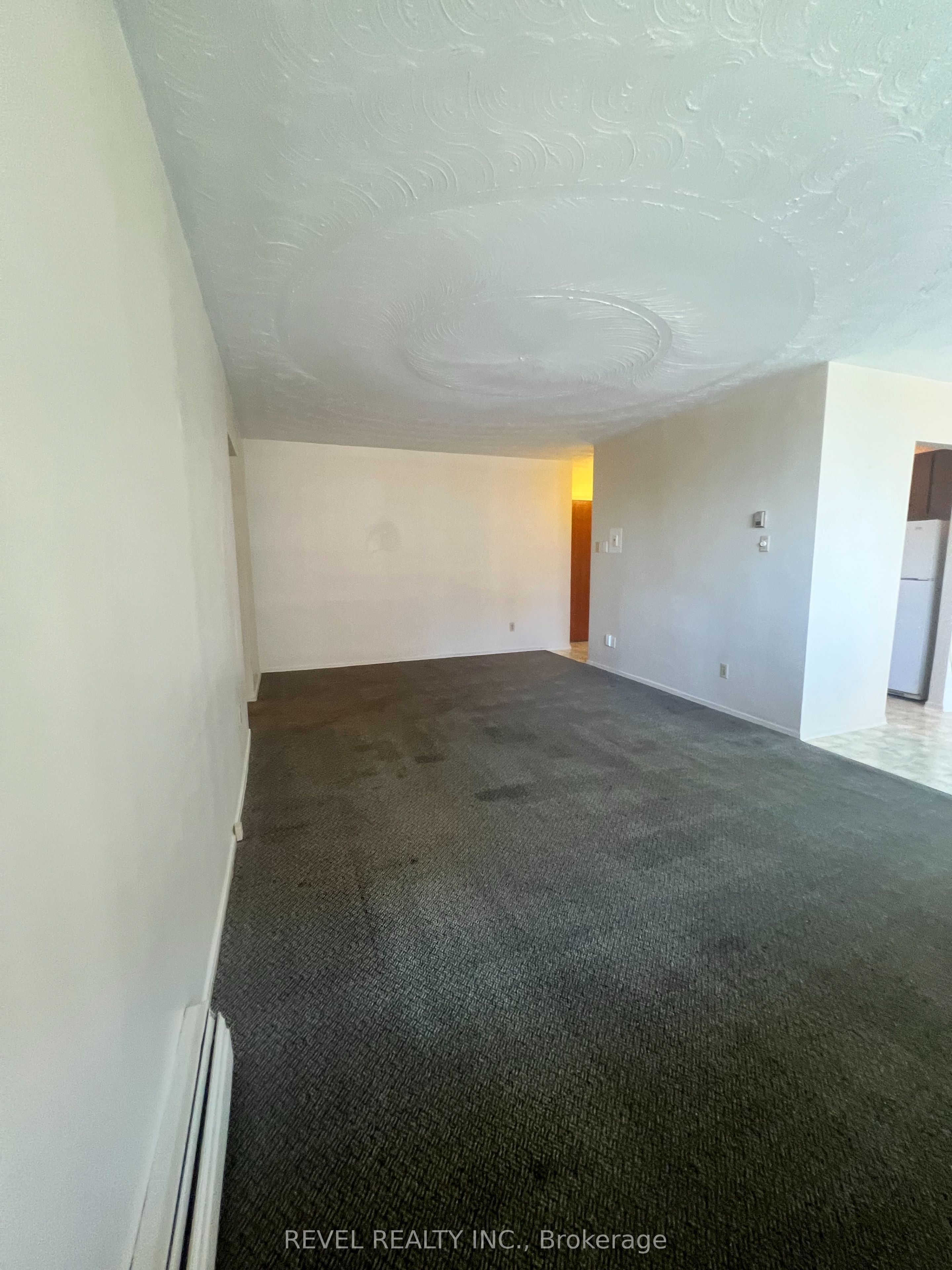 359 Geneva Street S 407 Property Photo 22