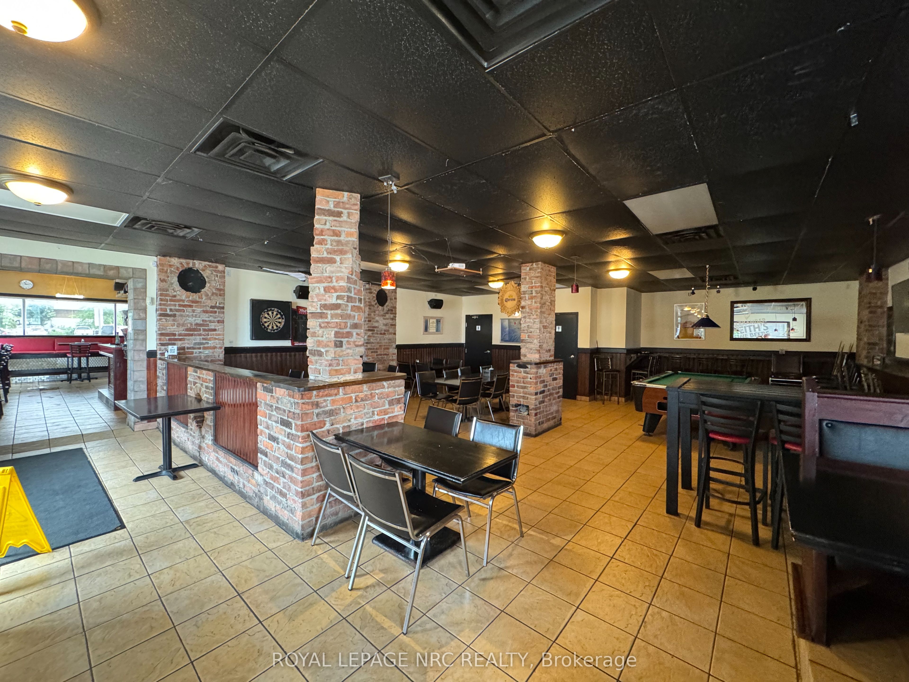 231 St. Paul Street W Property Photo 16