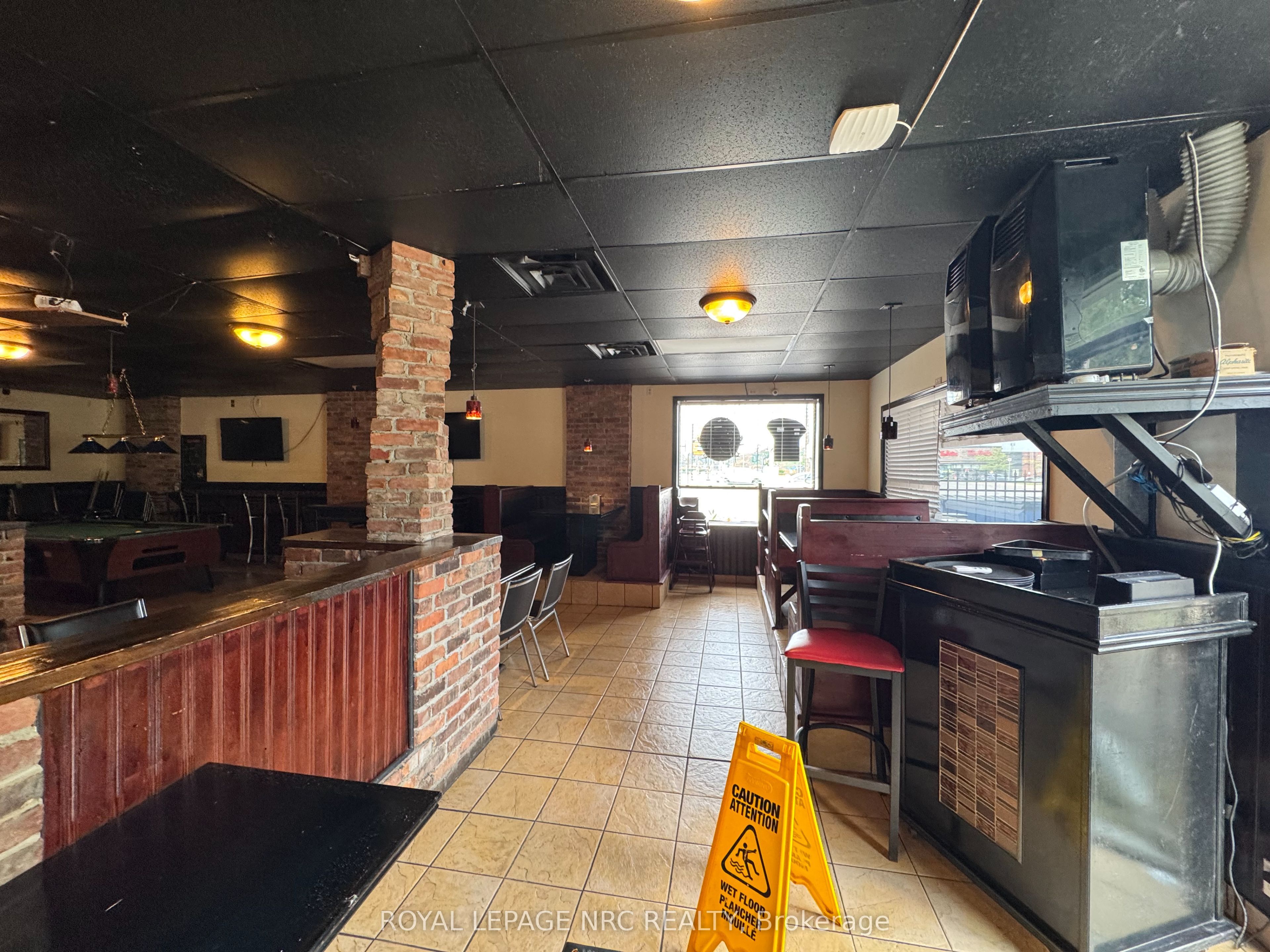 231 St. Paul Street W Property Photo 17