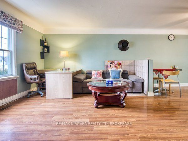 6159 Toby Crescent Property Photo 5