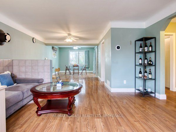6159 Toby Crescent Property Photo 6