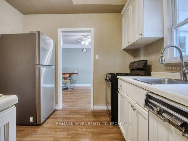 6159 Toby Crescent Property Photo 16