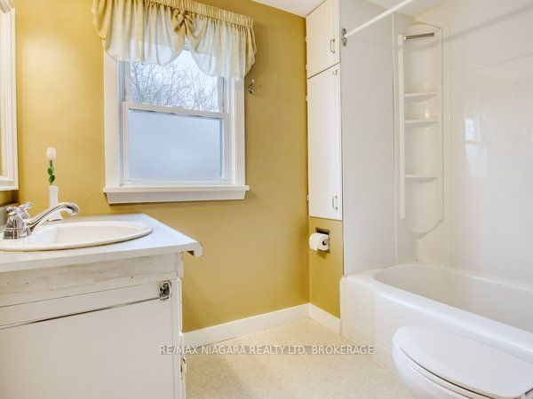 6159 Toby Crescent Property Photo 18