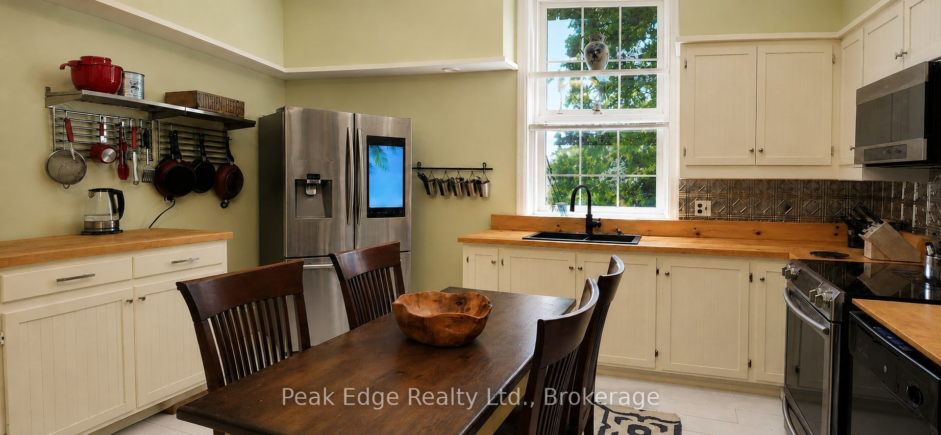 4 George Street Property Photo 4