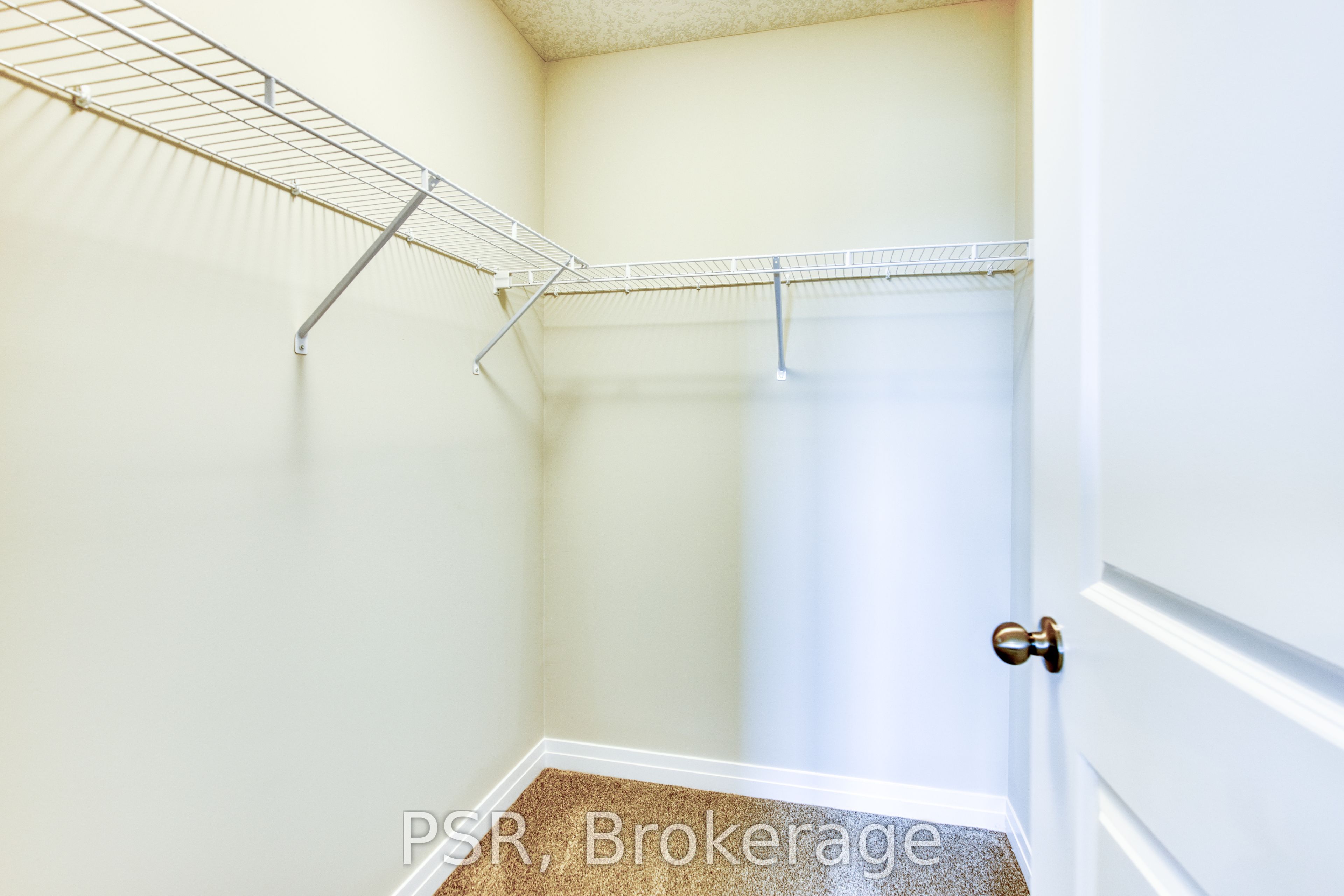 93 Rivergreen Crescent Property Photo 27