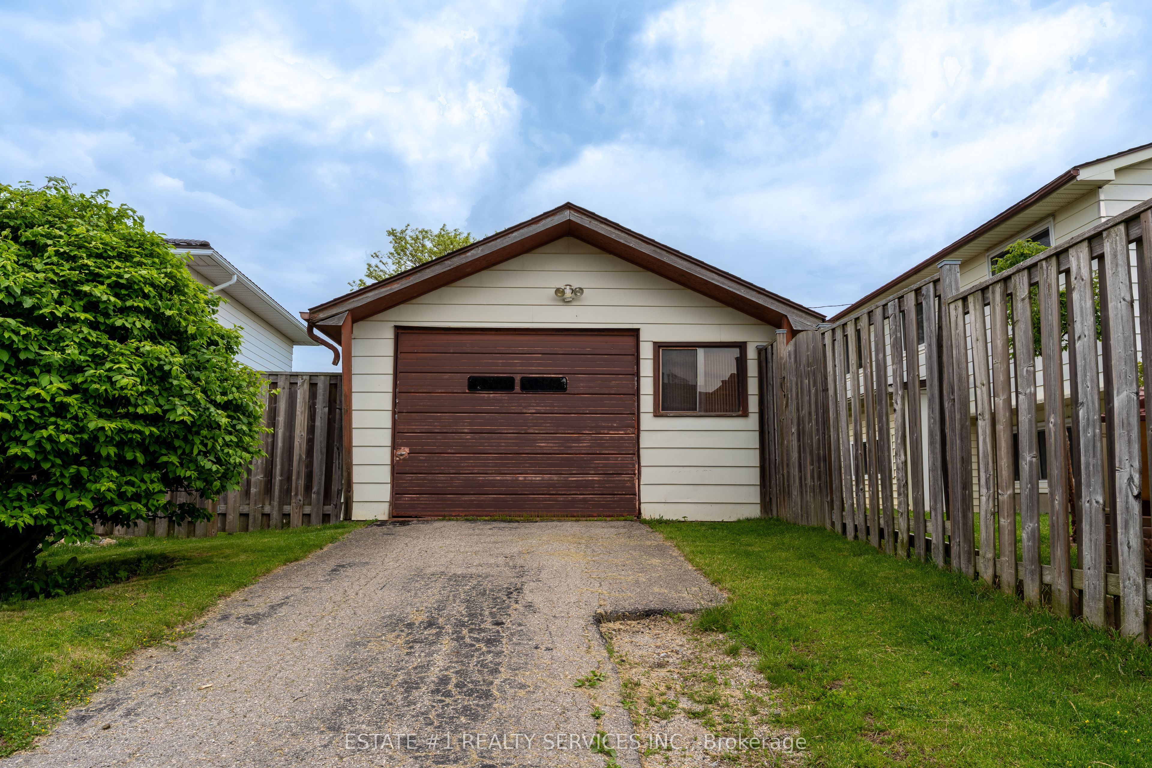 43 Dyer Street Property Photo 25