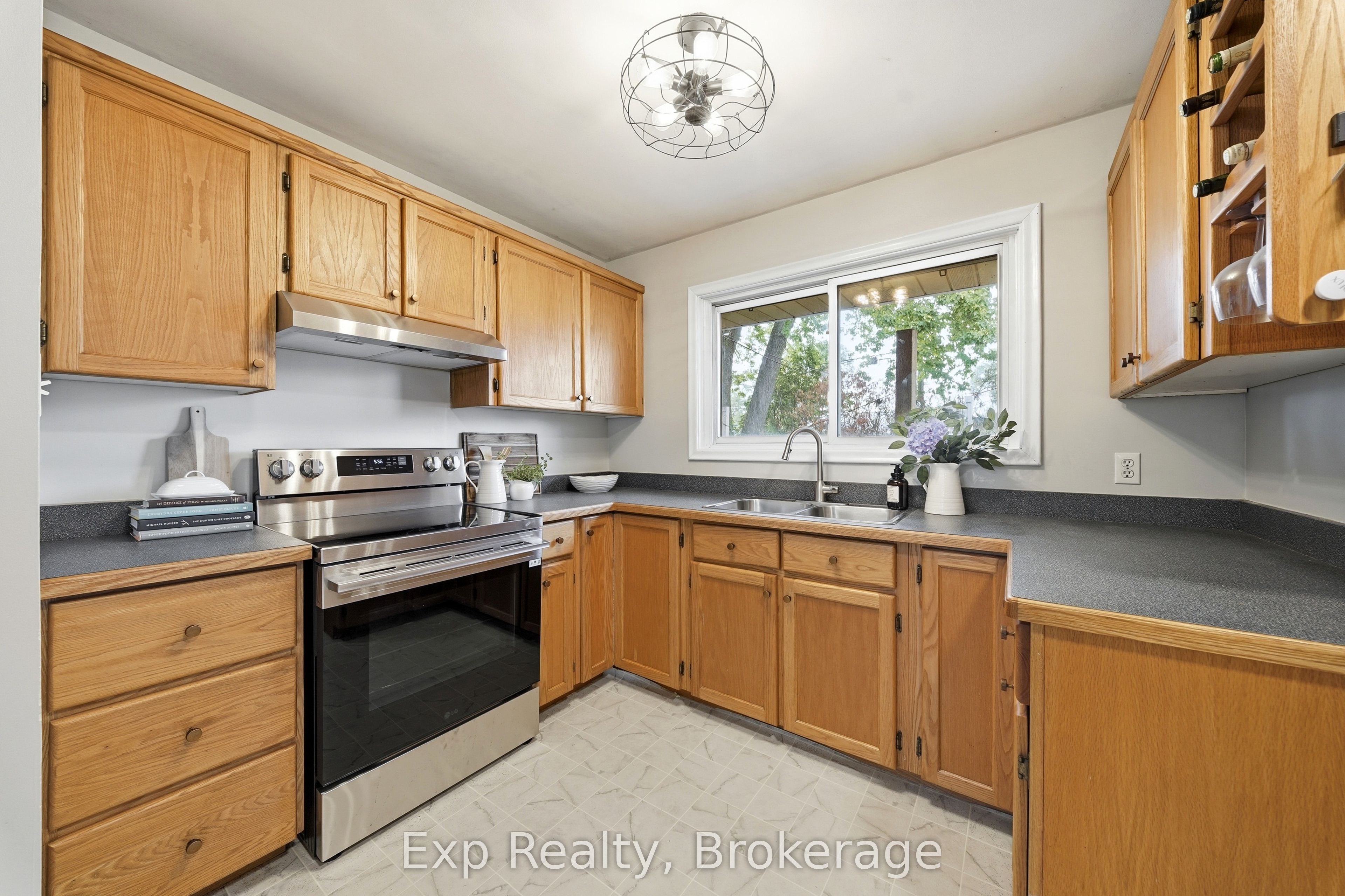 6 Coleman Drive Property Photo 8