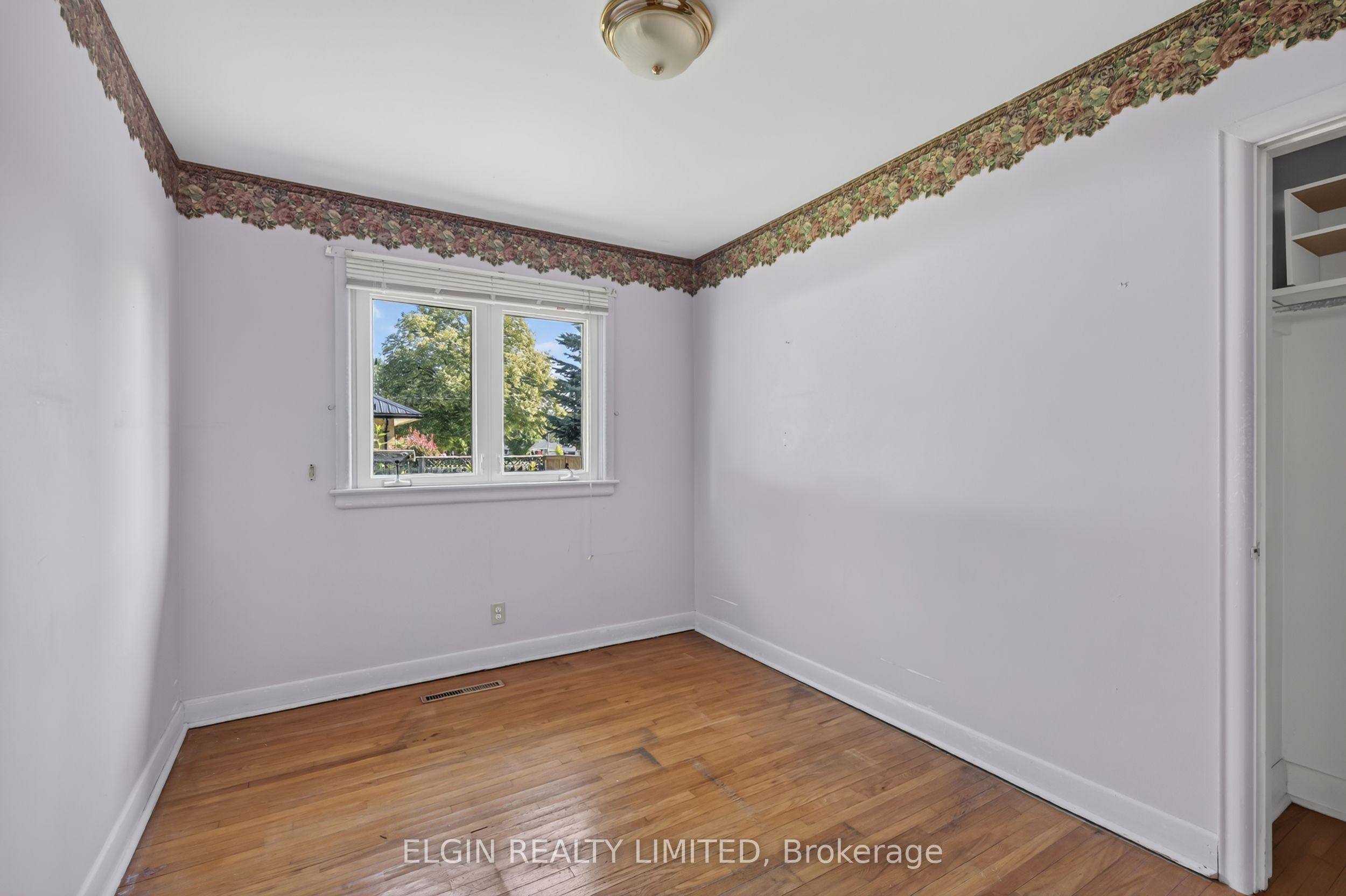 90 Dunkirk Drive Property Photo 10