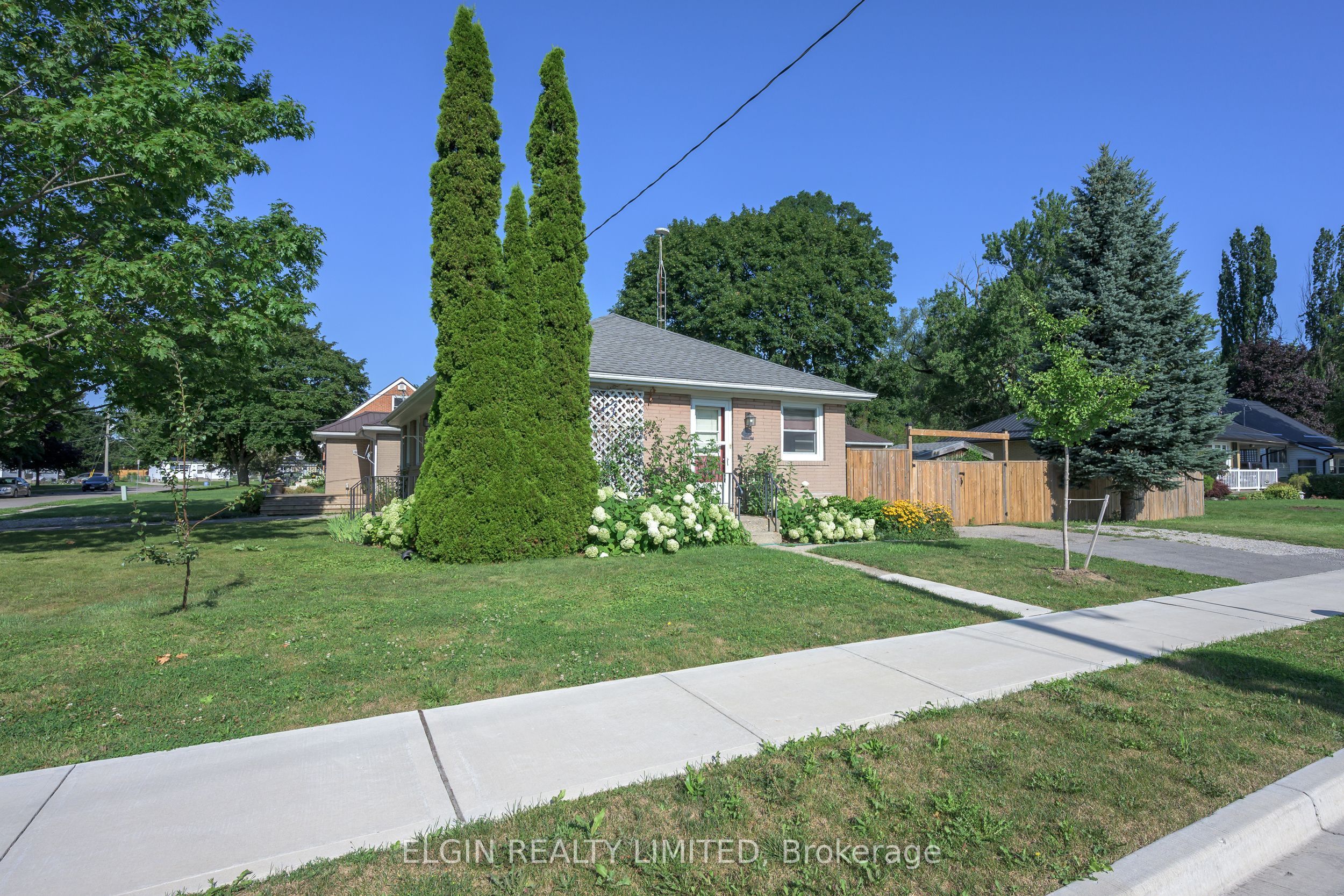 90 Dunkirk Drive Property Photo 25