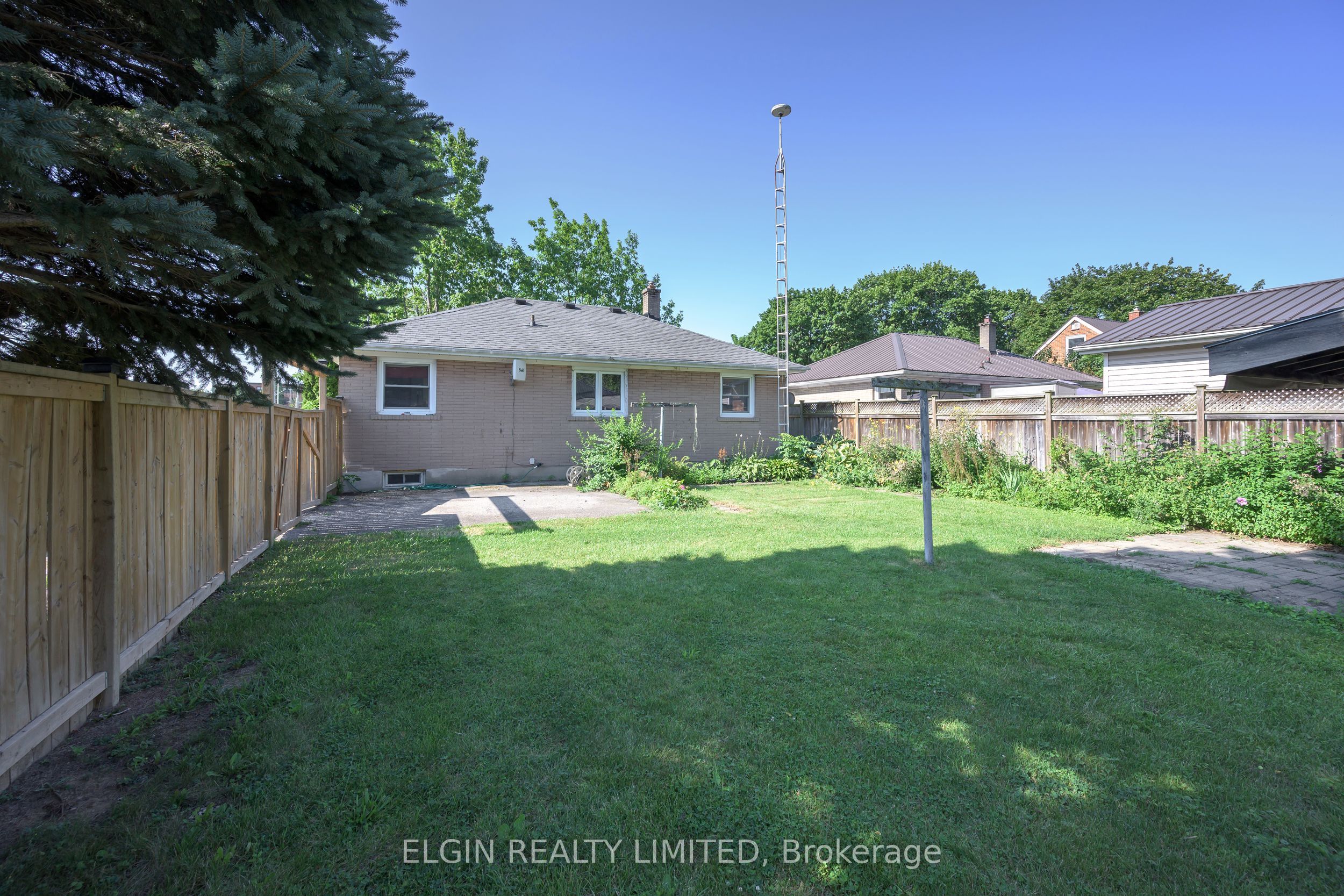 90 Dunkirk Drive Property Photo 29