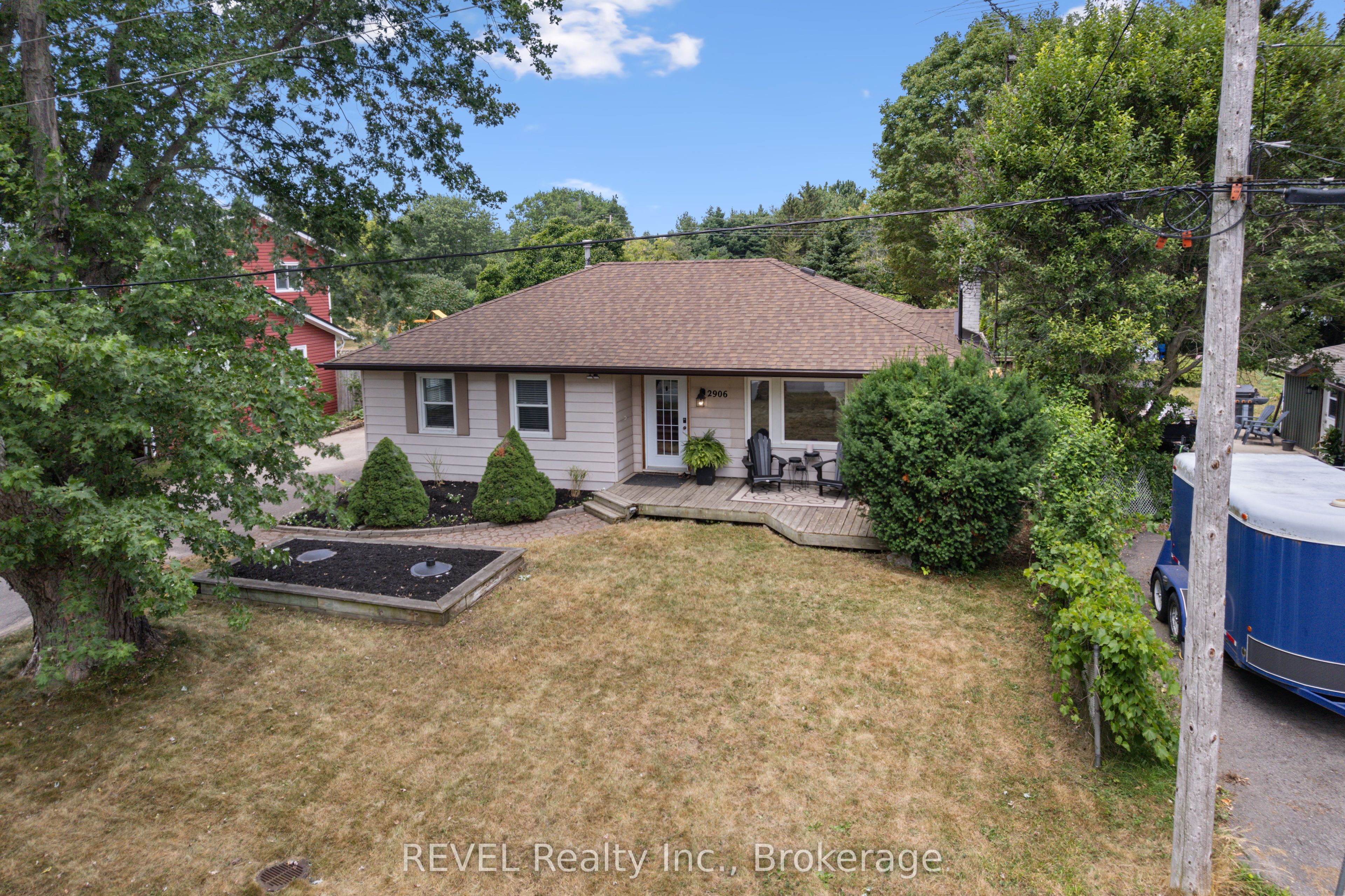 2906 June Road Property Photo 4