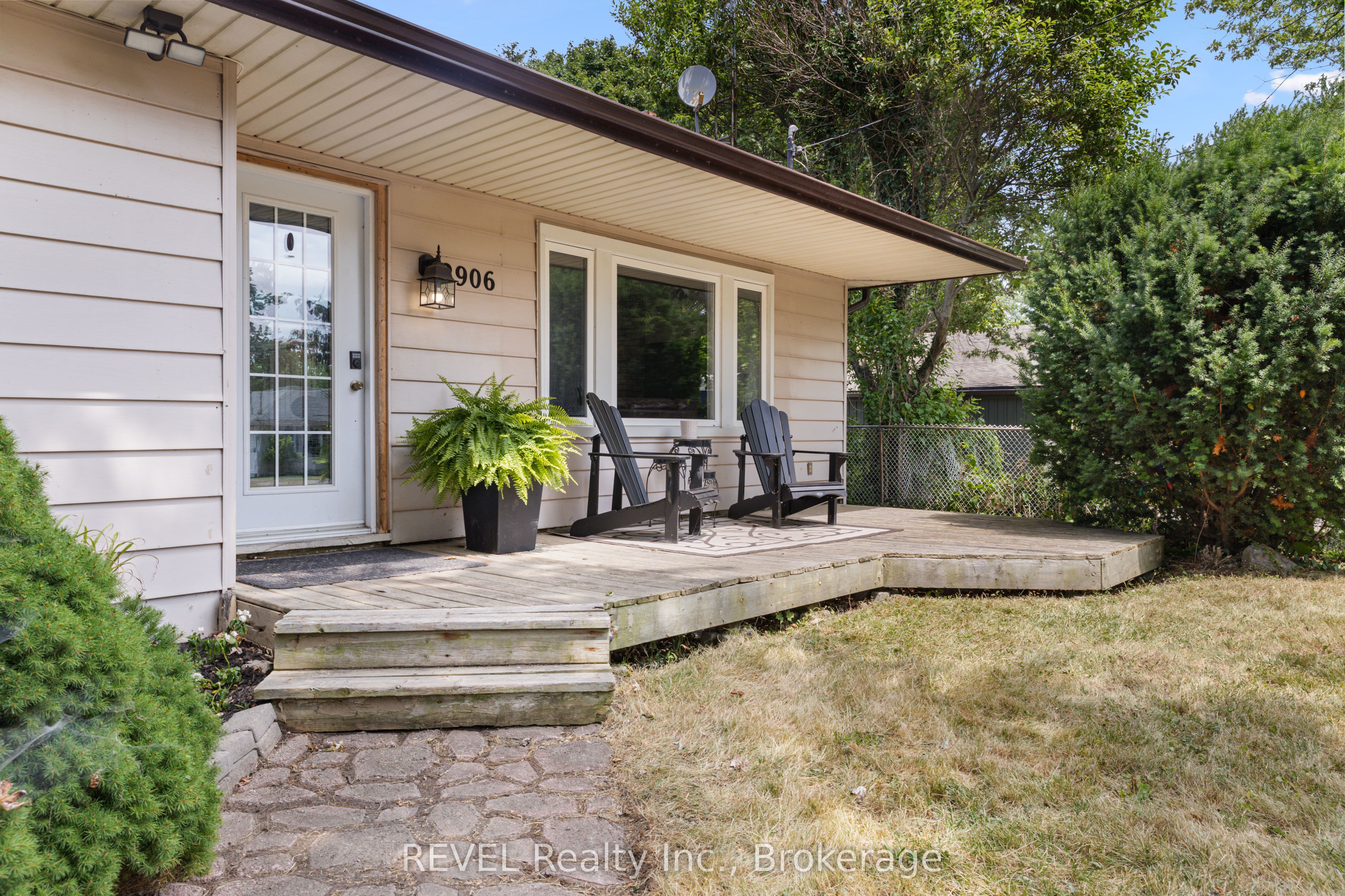 2906 June Road Property Photo 31