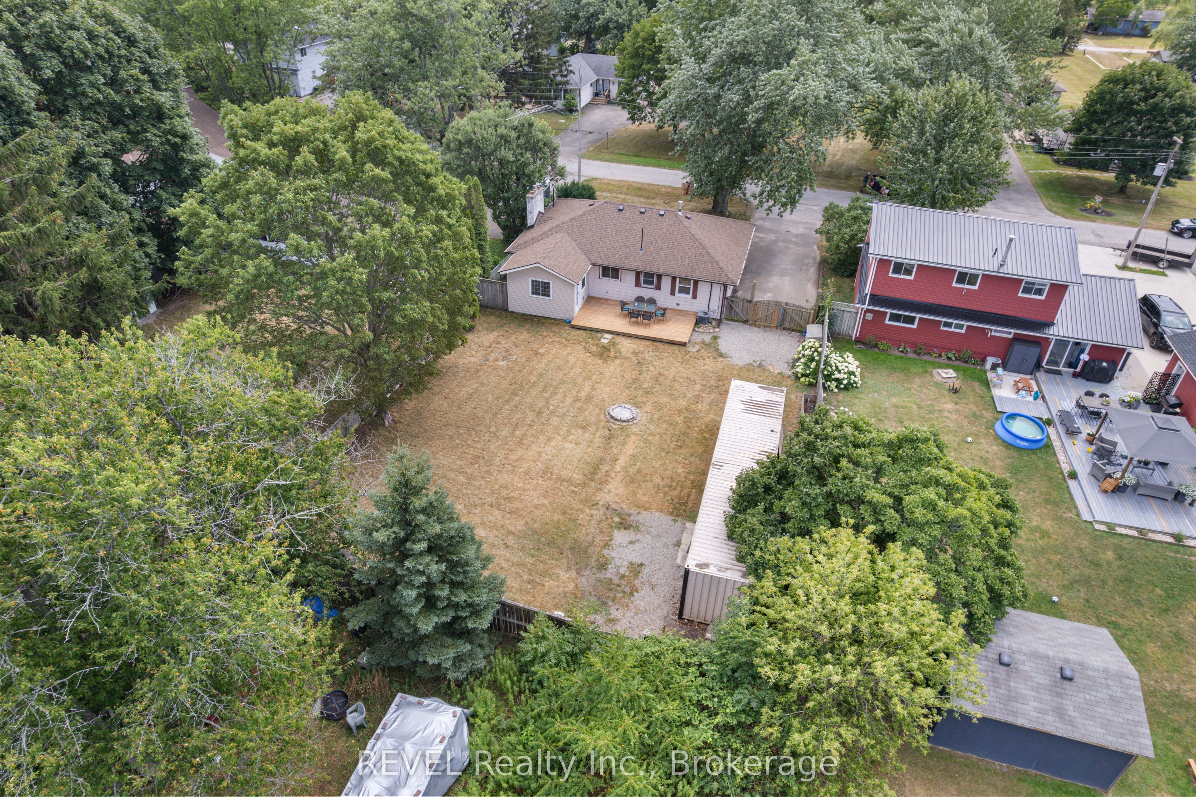 2906 June Road Property Photo 32