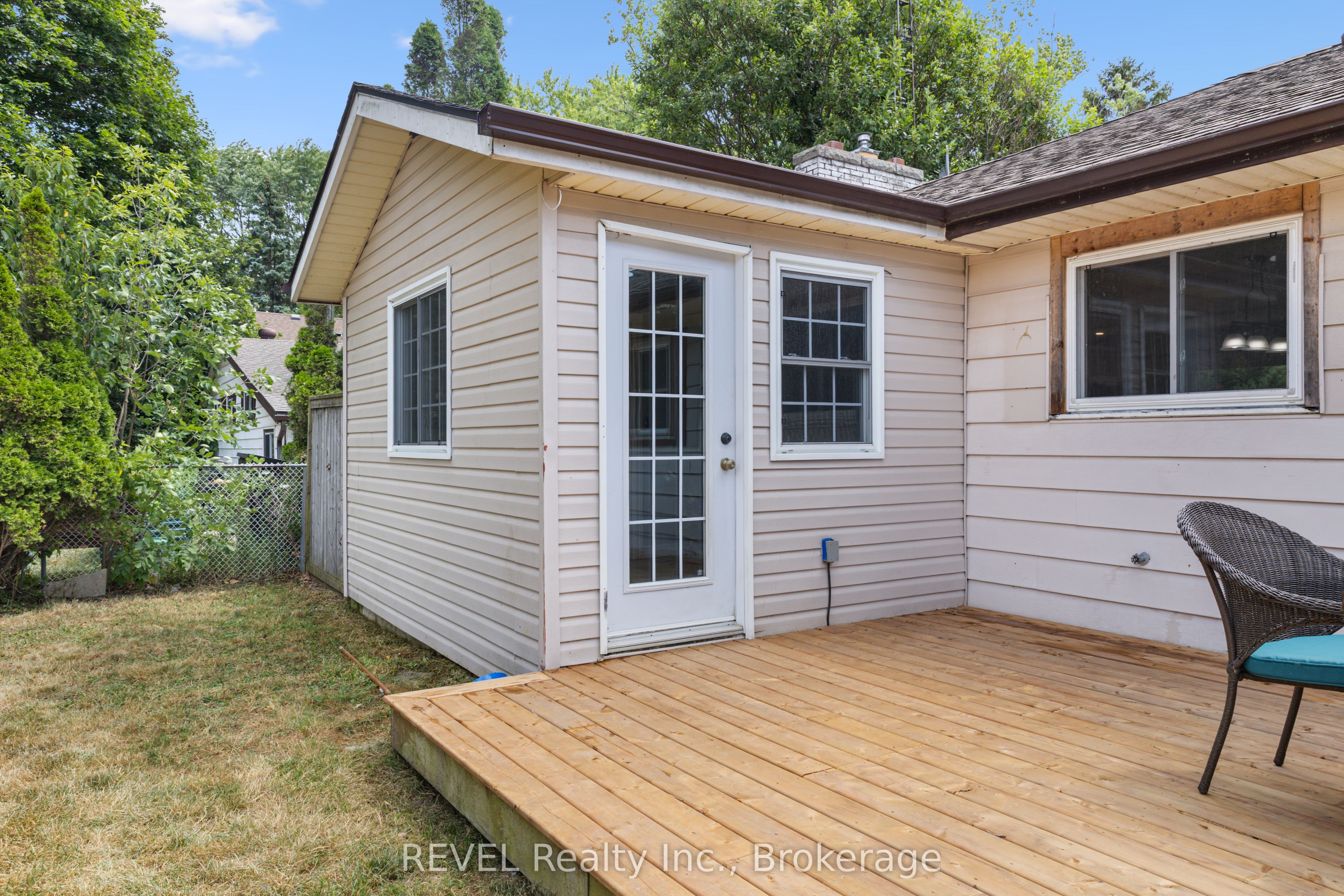 2906 June Road Property Photo 33