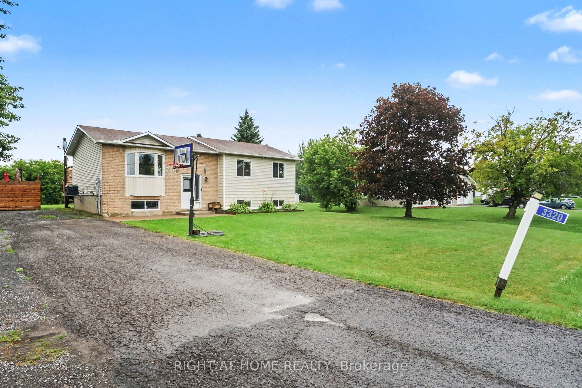 3320 Gendron Road Property Photo 4