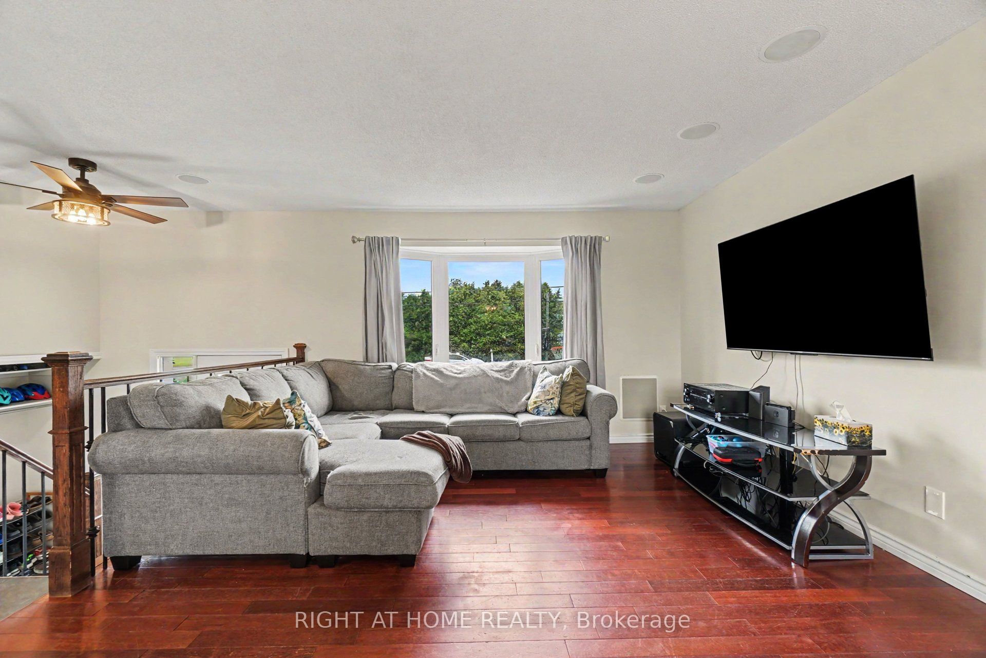 3320 Gendron Road Property Photo 8