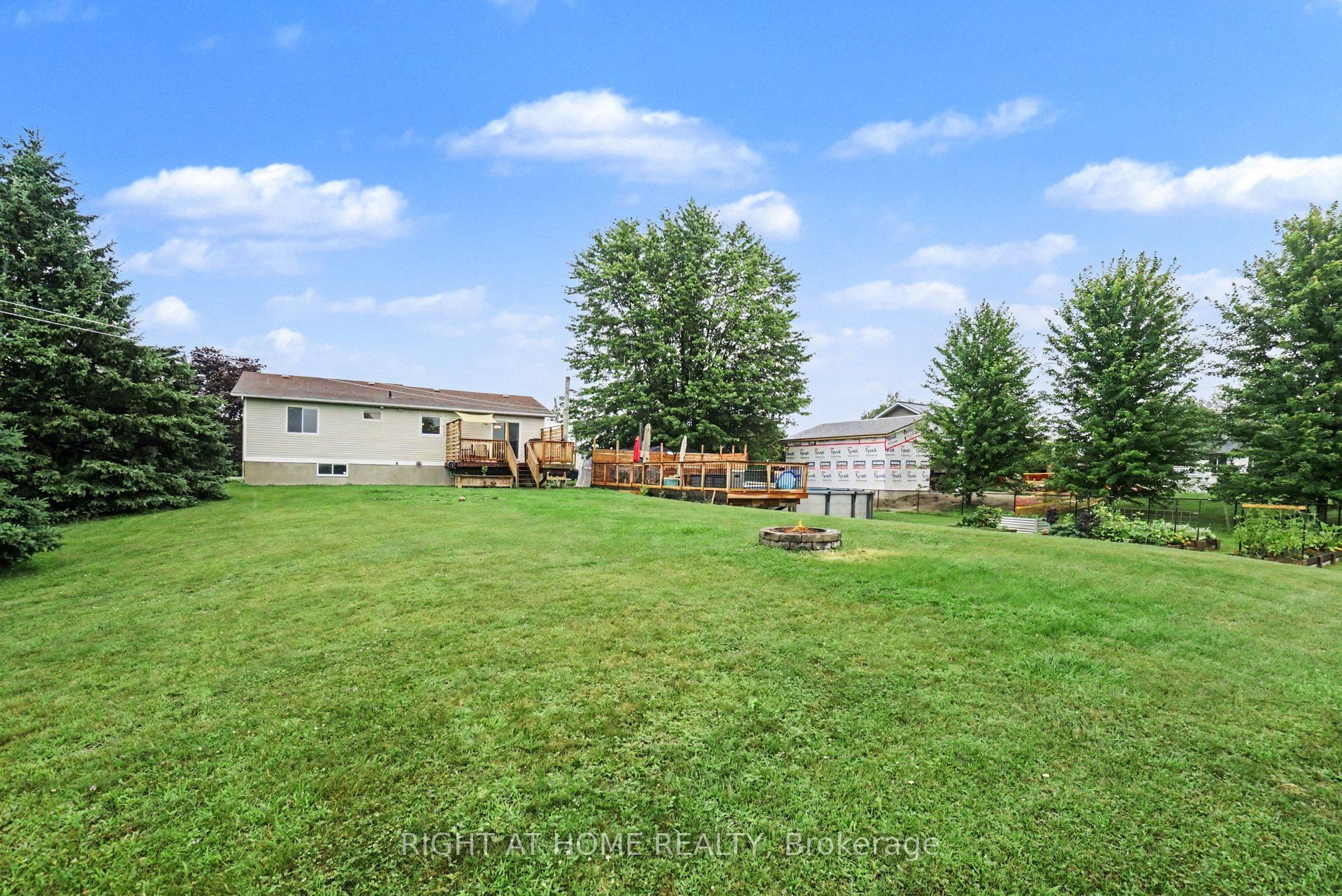 3320 Gendron Road Property Photo 27