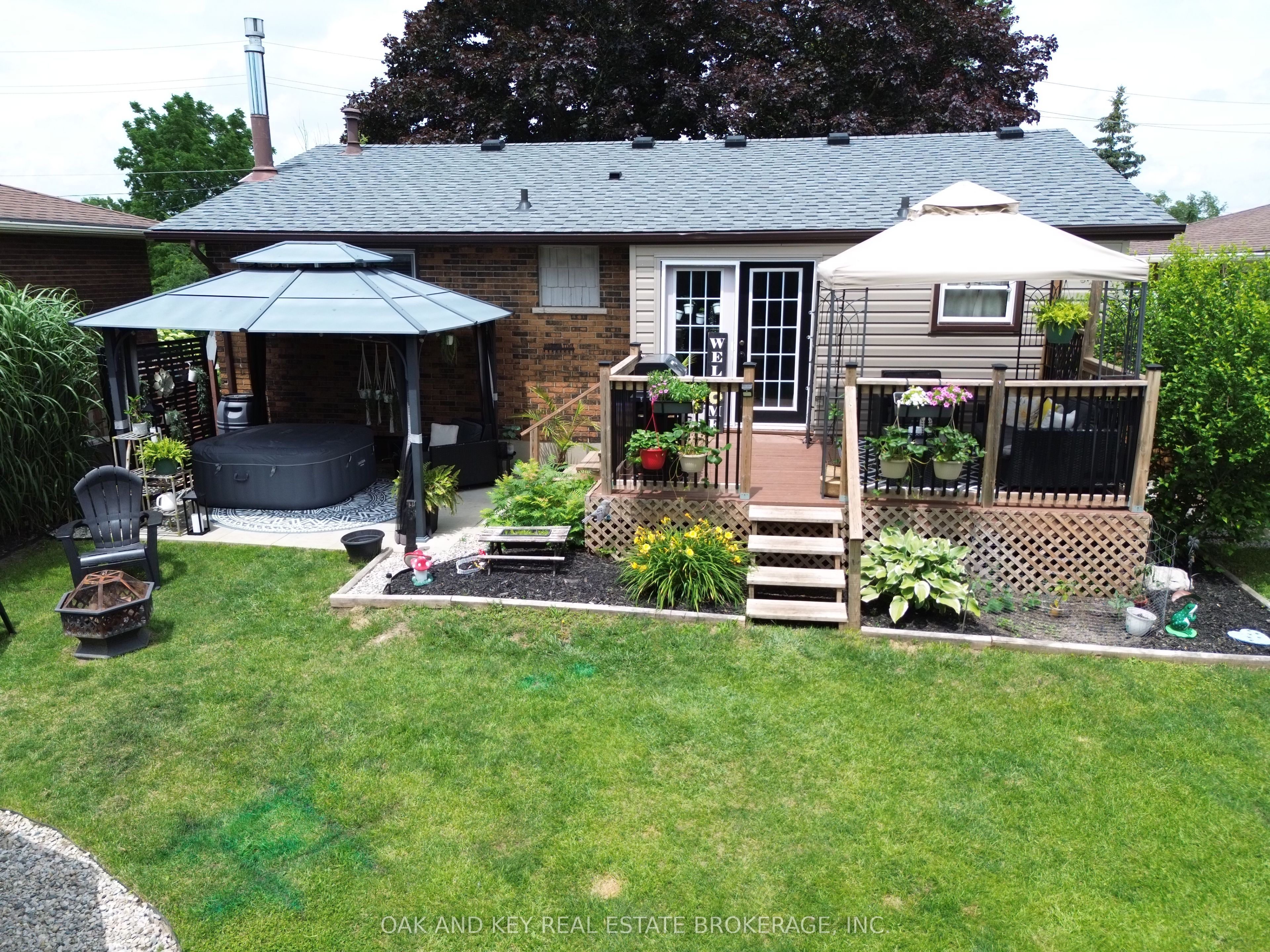 26 Sinclair Avenue Property Photo 32