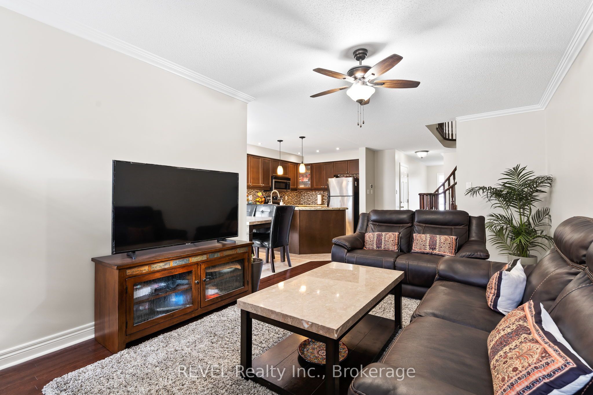 25 Colonel Lyall Street Property Photo 10
