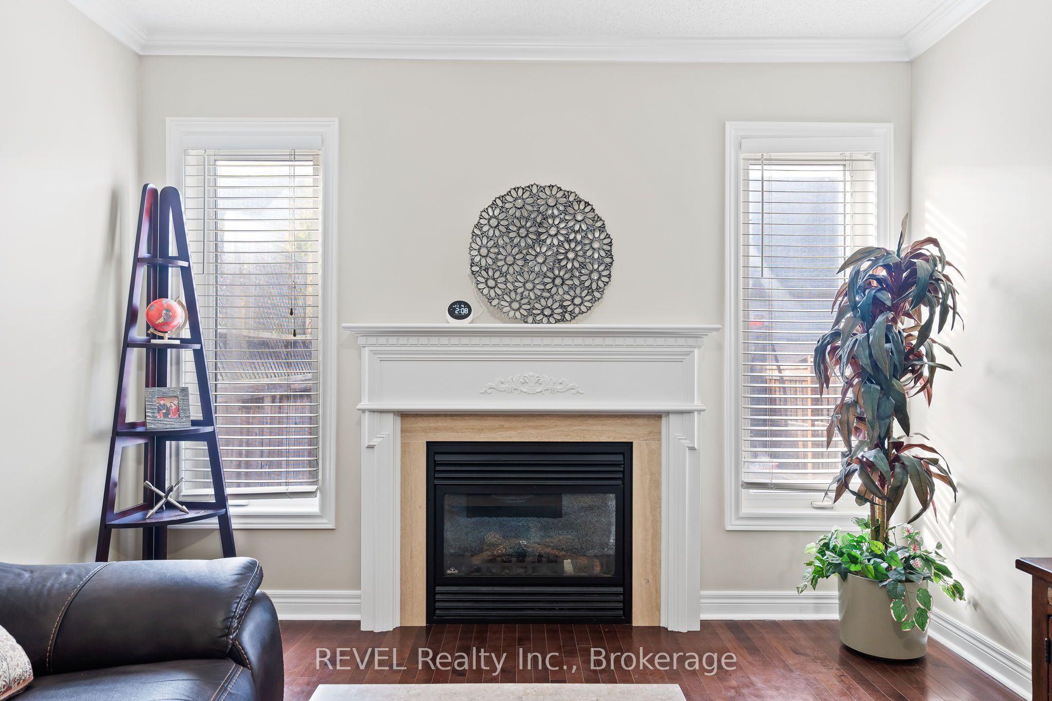 25 Colonel Lyall Street Property Photo 11
