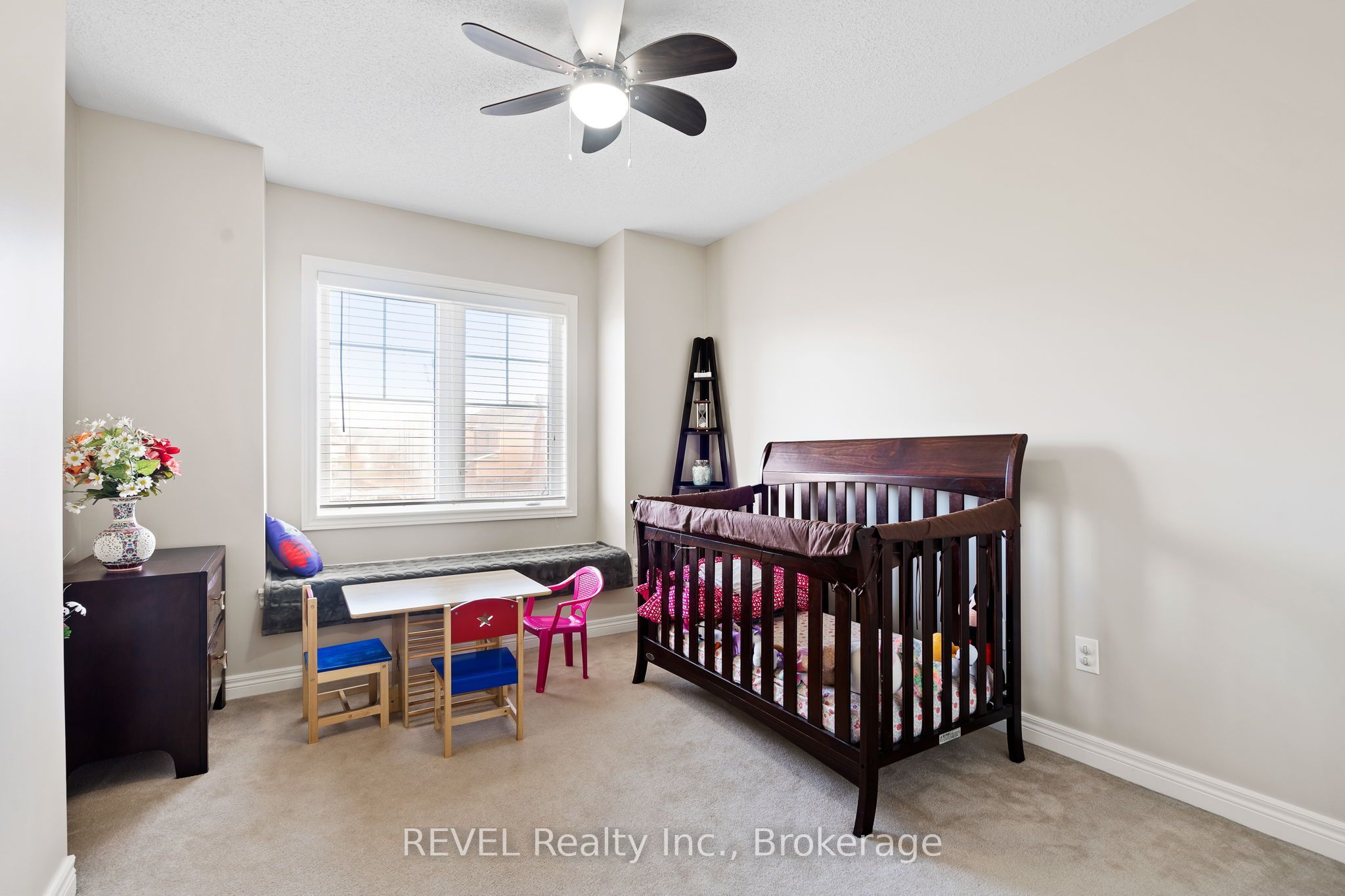 25 Colonel Lyall Street Property Photo 17
