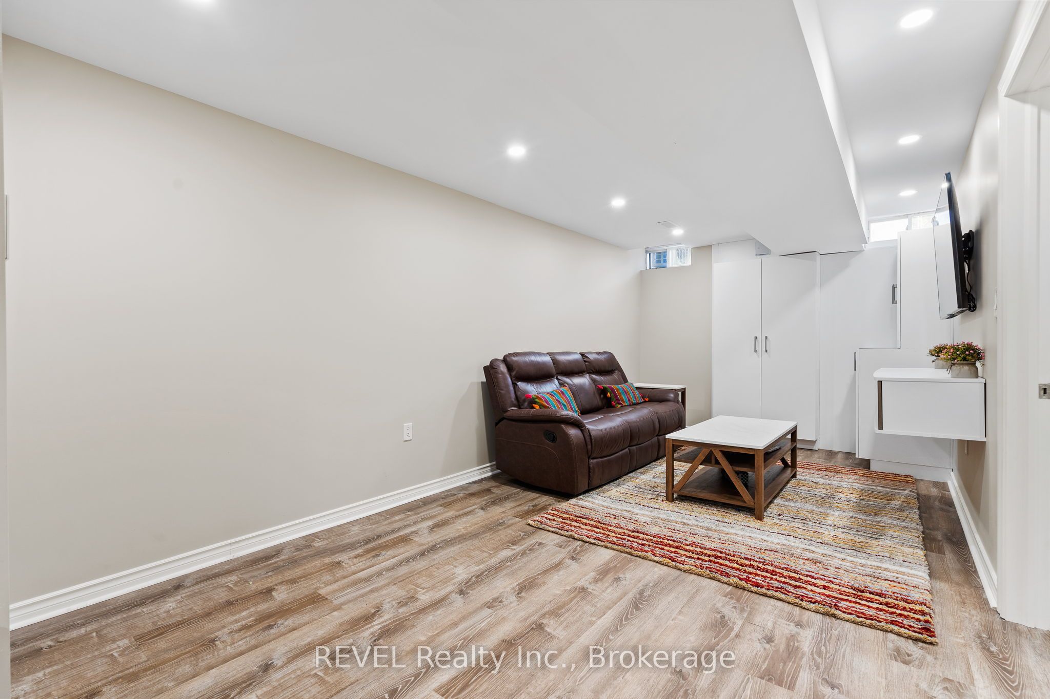 25 Colonel Lyall Street Property Photo 23