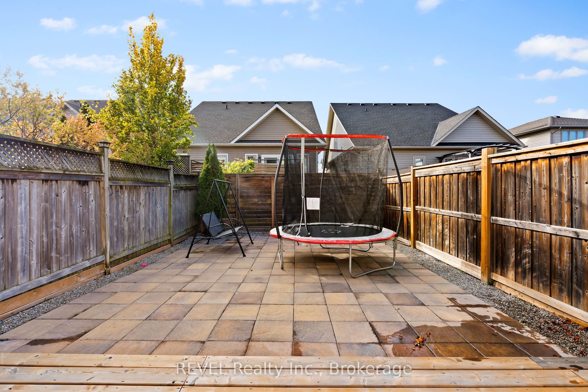 25 Colonel Lyall Street Property Photo 28