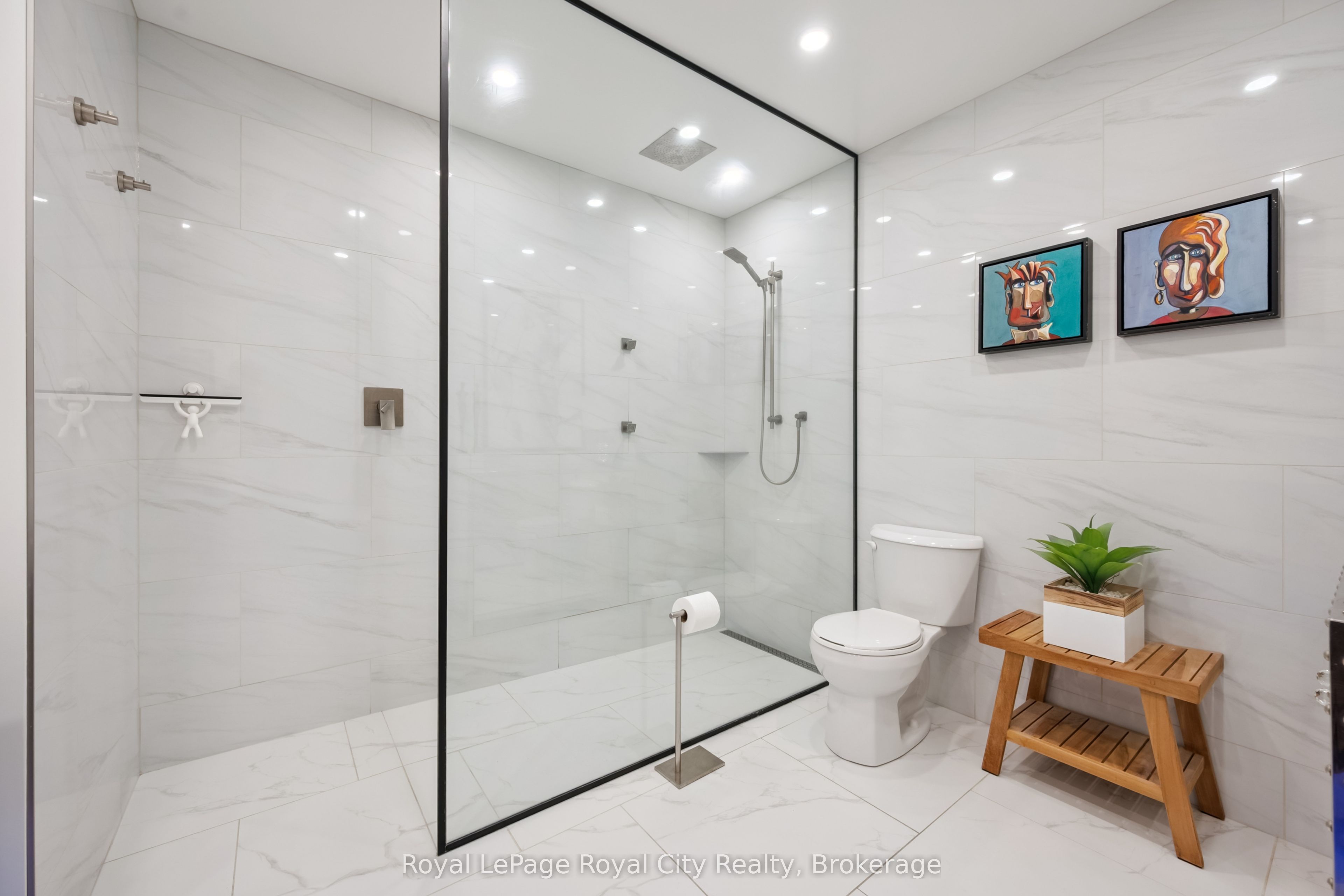 33 Edgehill Drive Property Photo 23