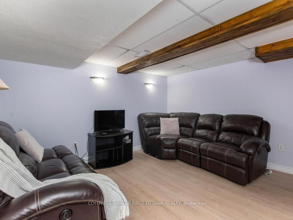 75 Sundback Lane Property Photo 28
