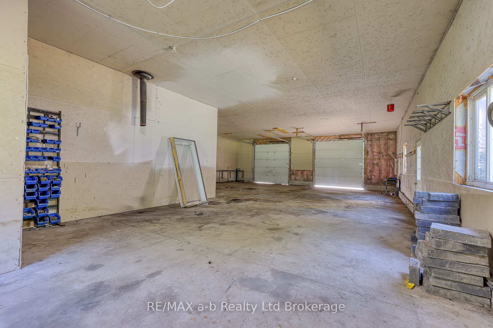287 24 Highway W Road Property Photo 14