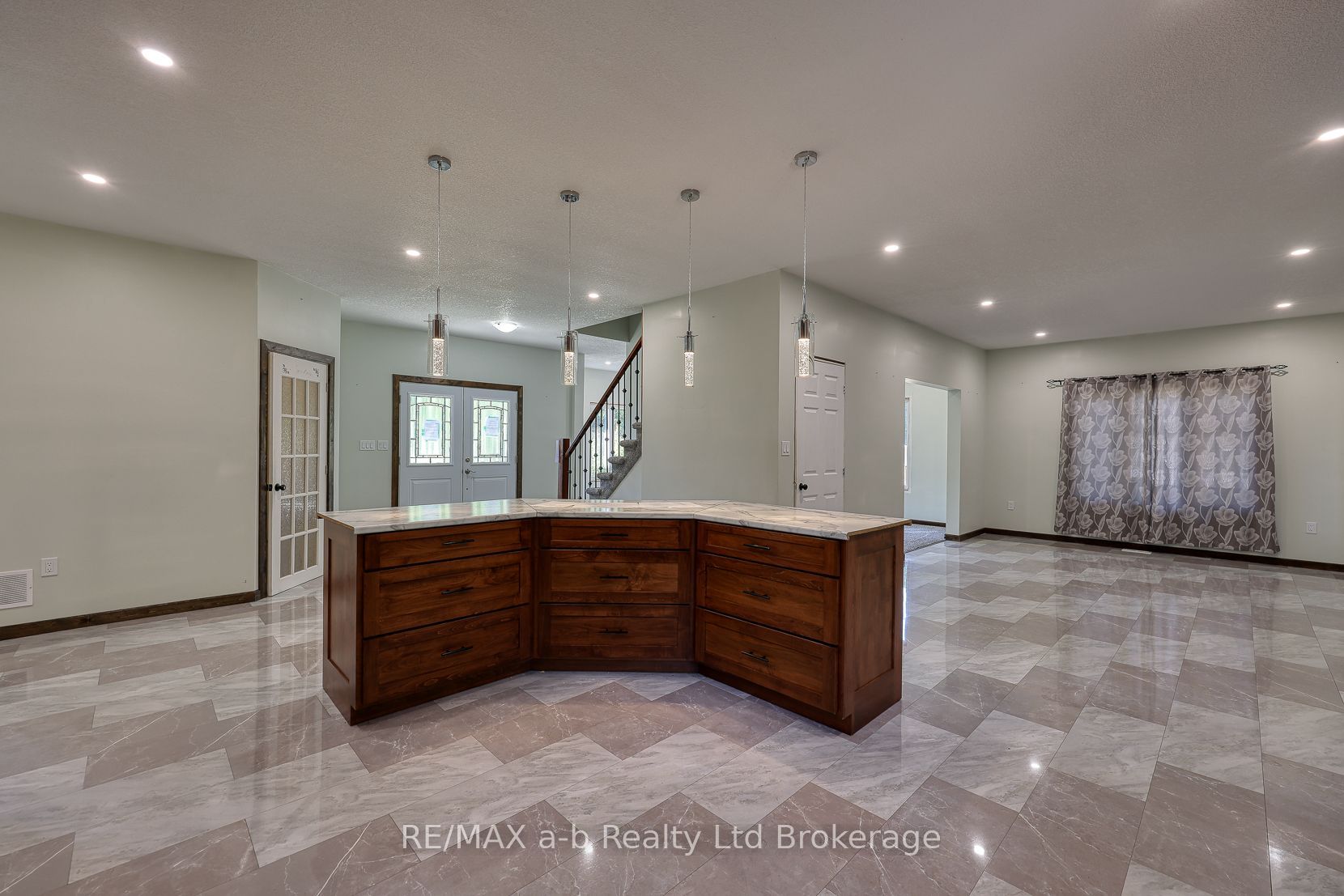 287 24 Highway W Road Property Photo 20