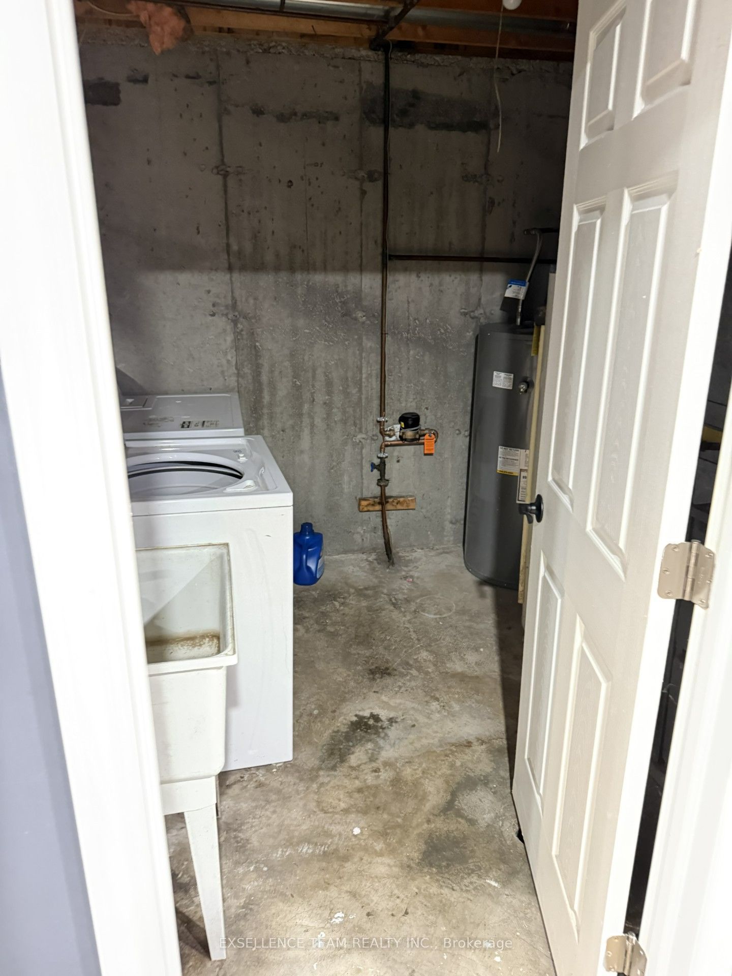 3055 Northdale Drive Property Photo 16