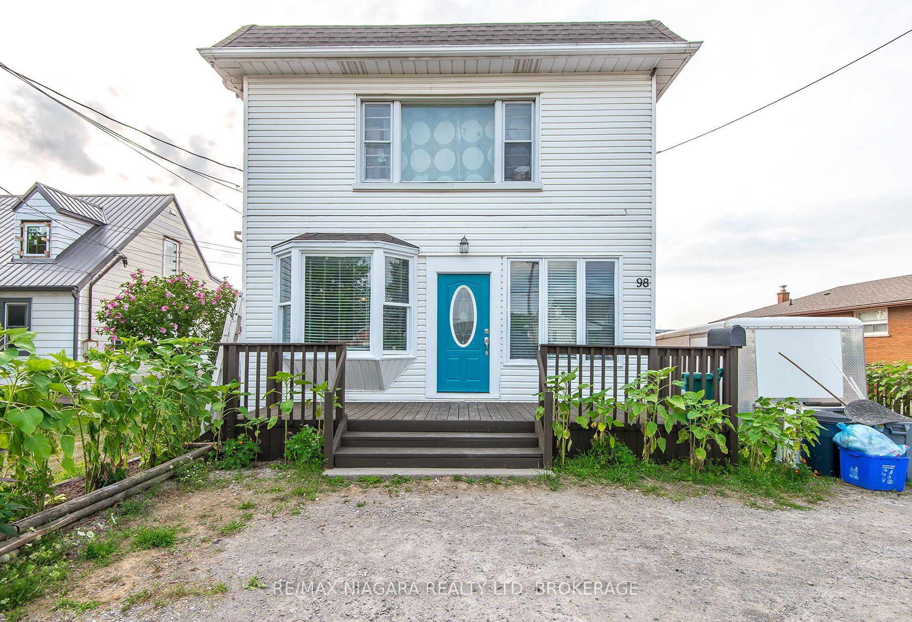 98 Chippawa Road Property Photo 1