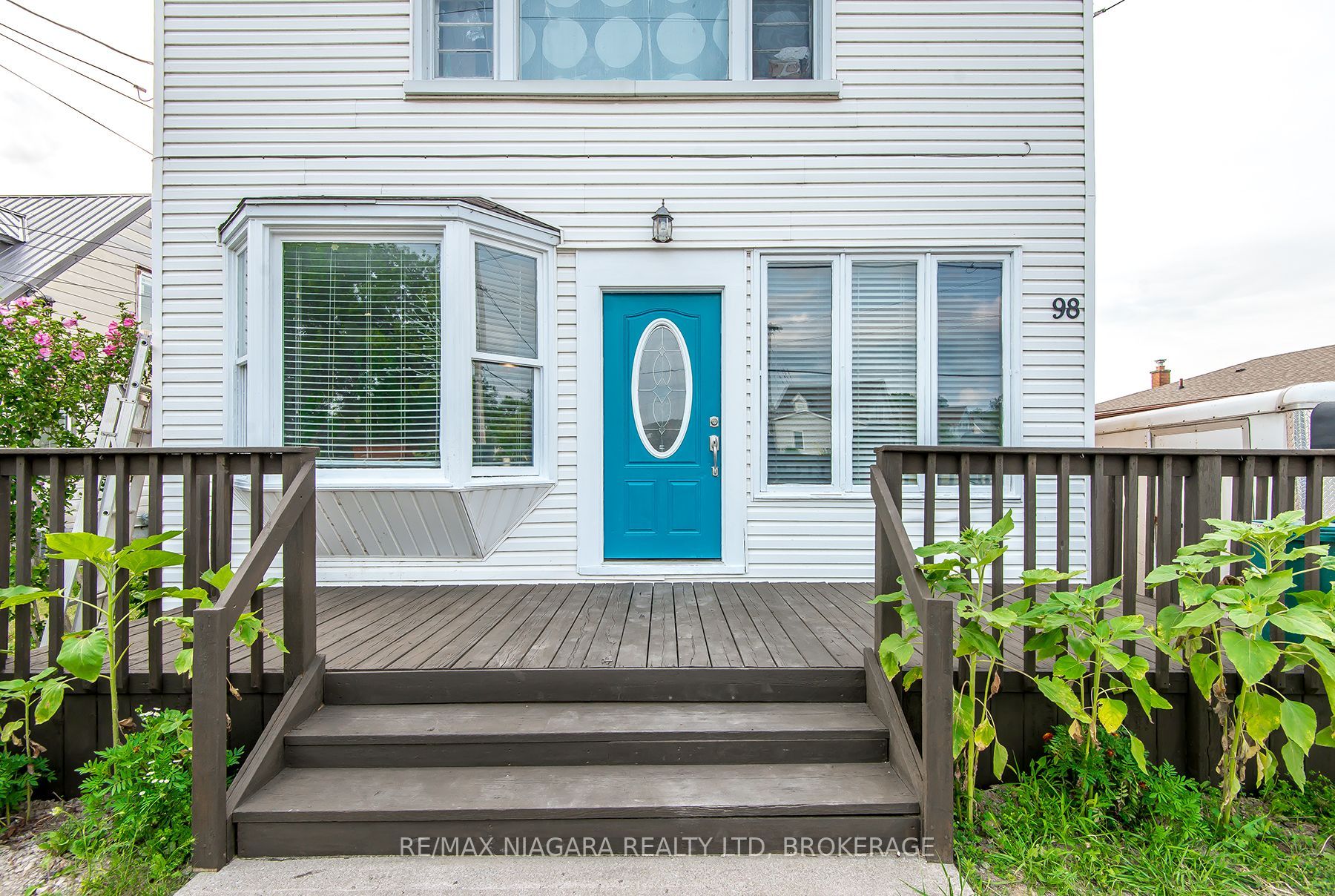 98 Chippawa Road Property Photo 3