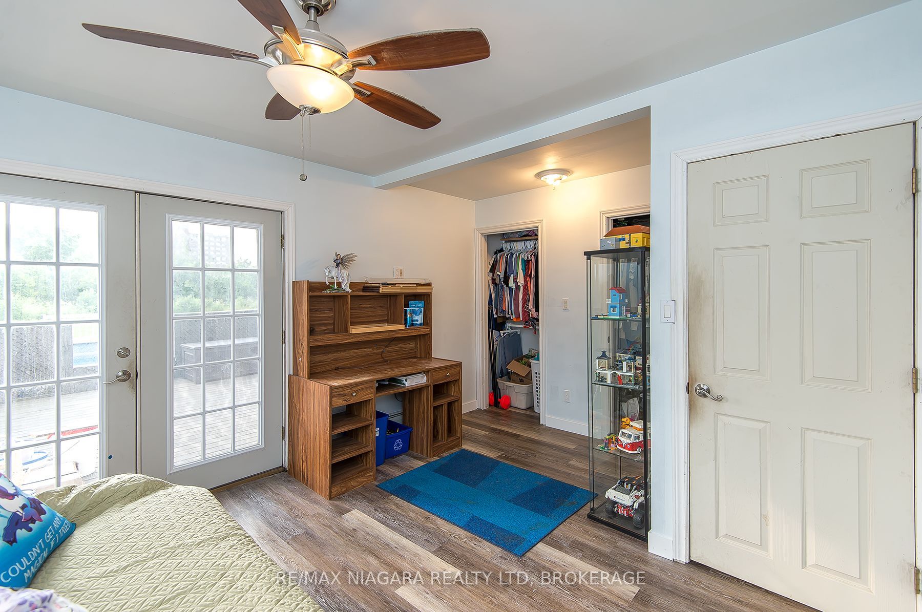 98 Chippawa Road Property Photo 7