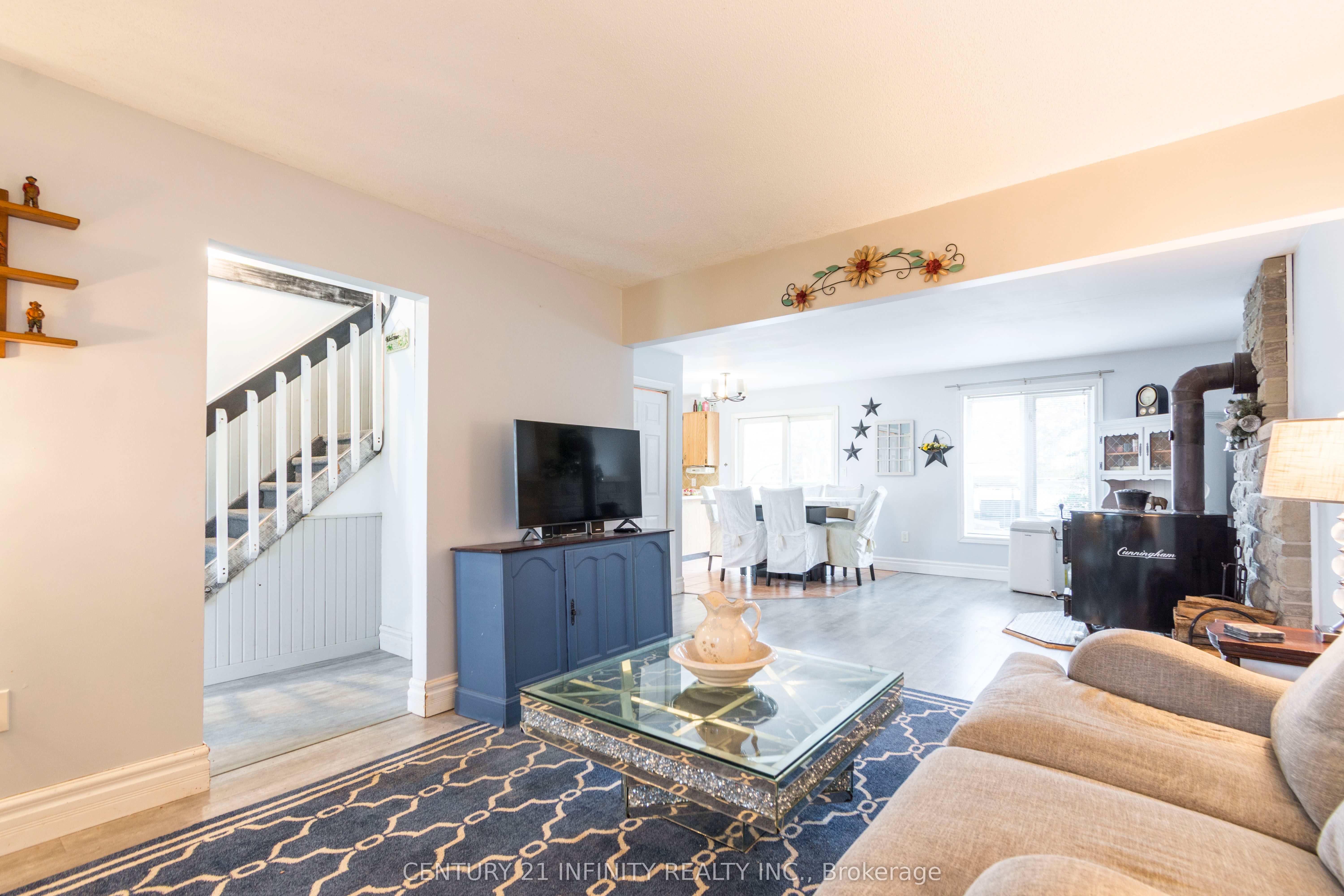 460 Pigden Road Property Photo 10