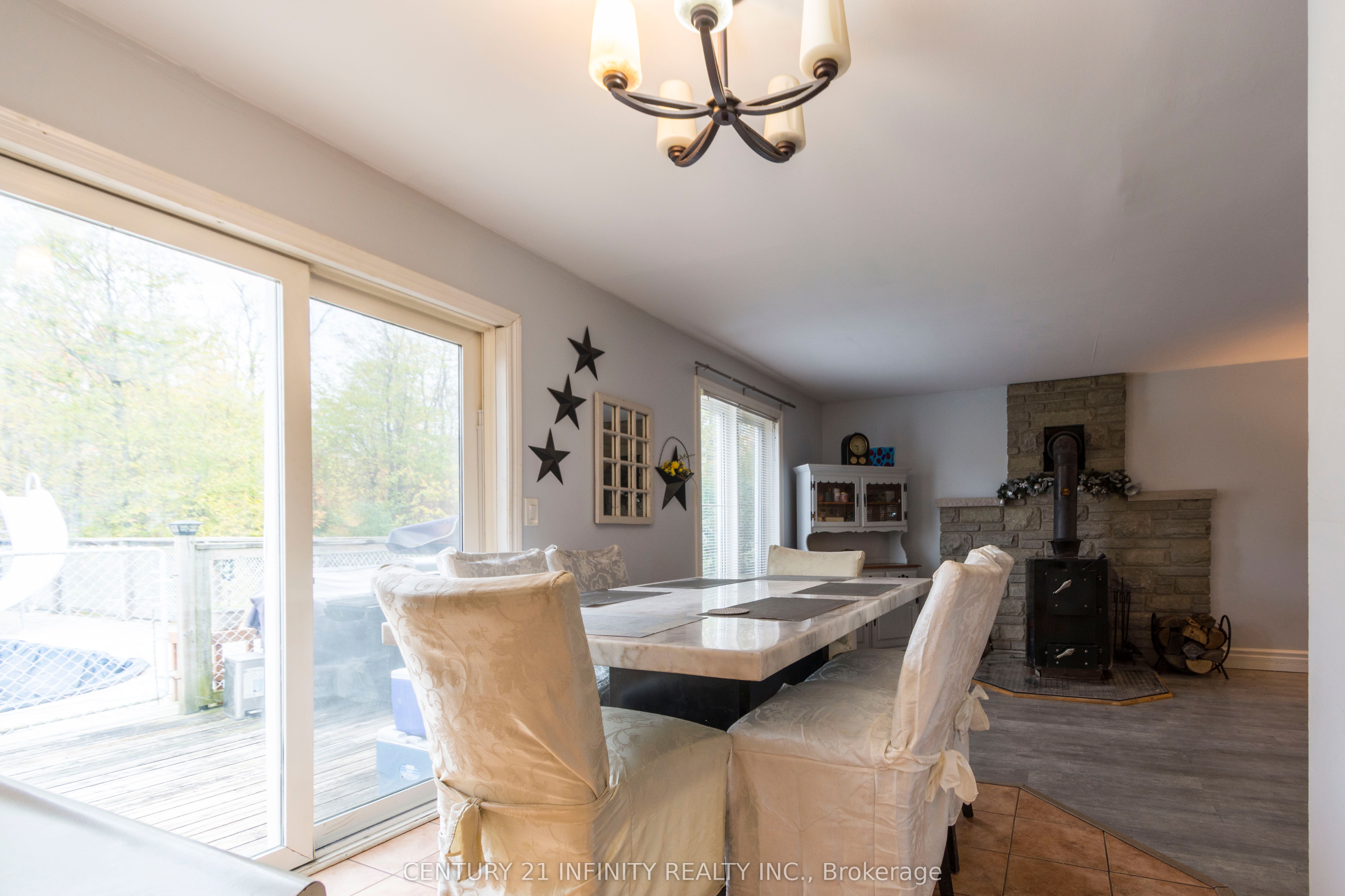 460 Pigden Road Property Photo 14