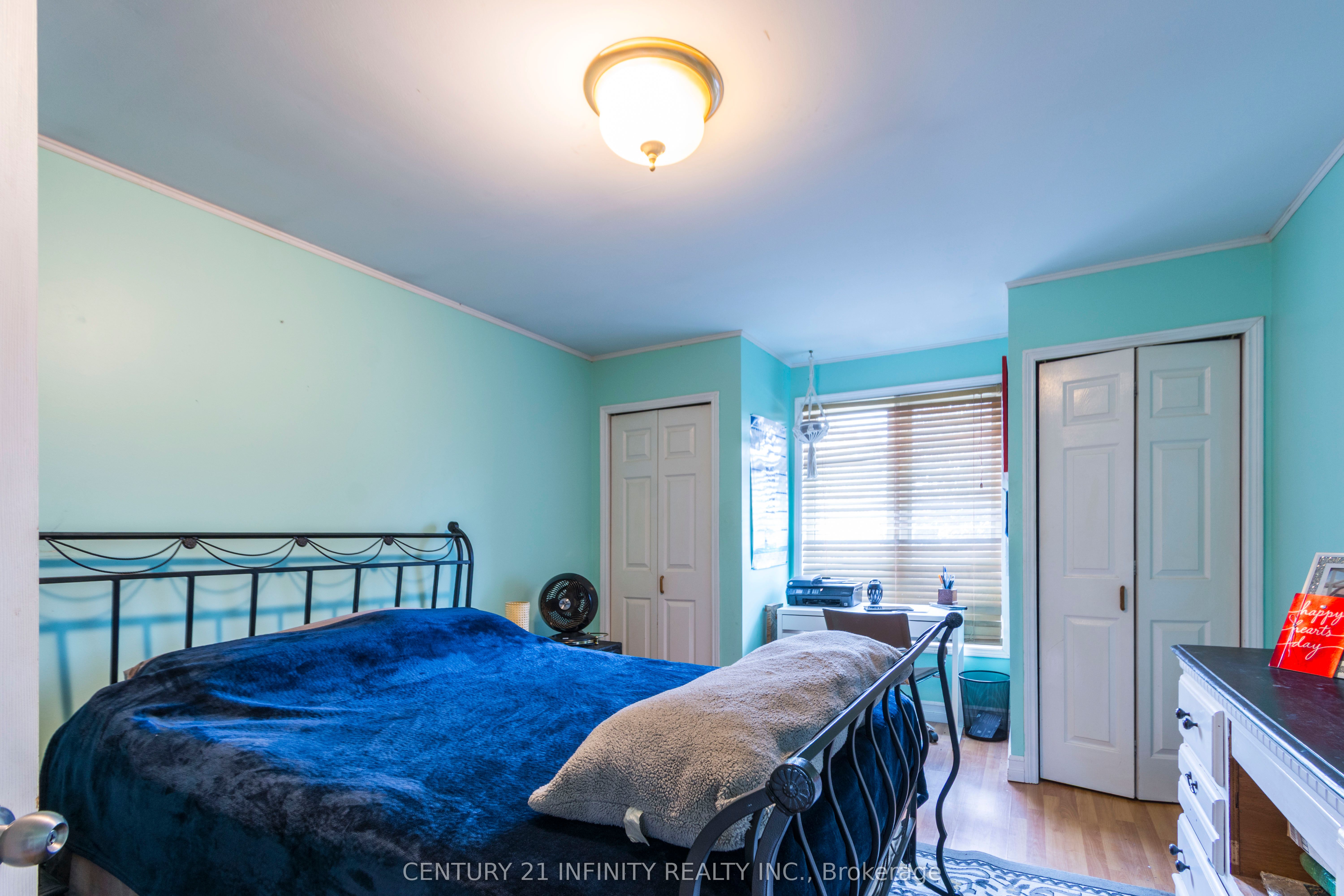 460 Pigden Road Property Photo 23
