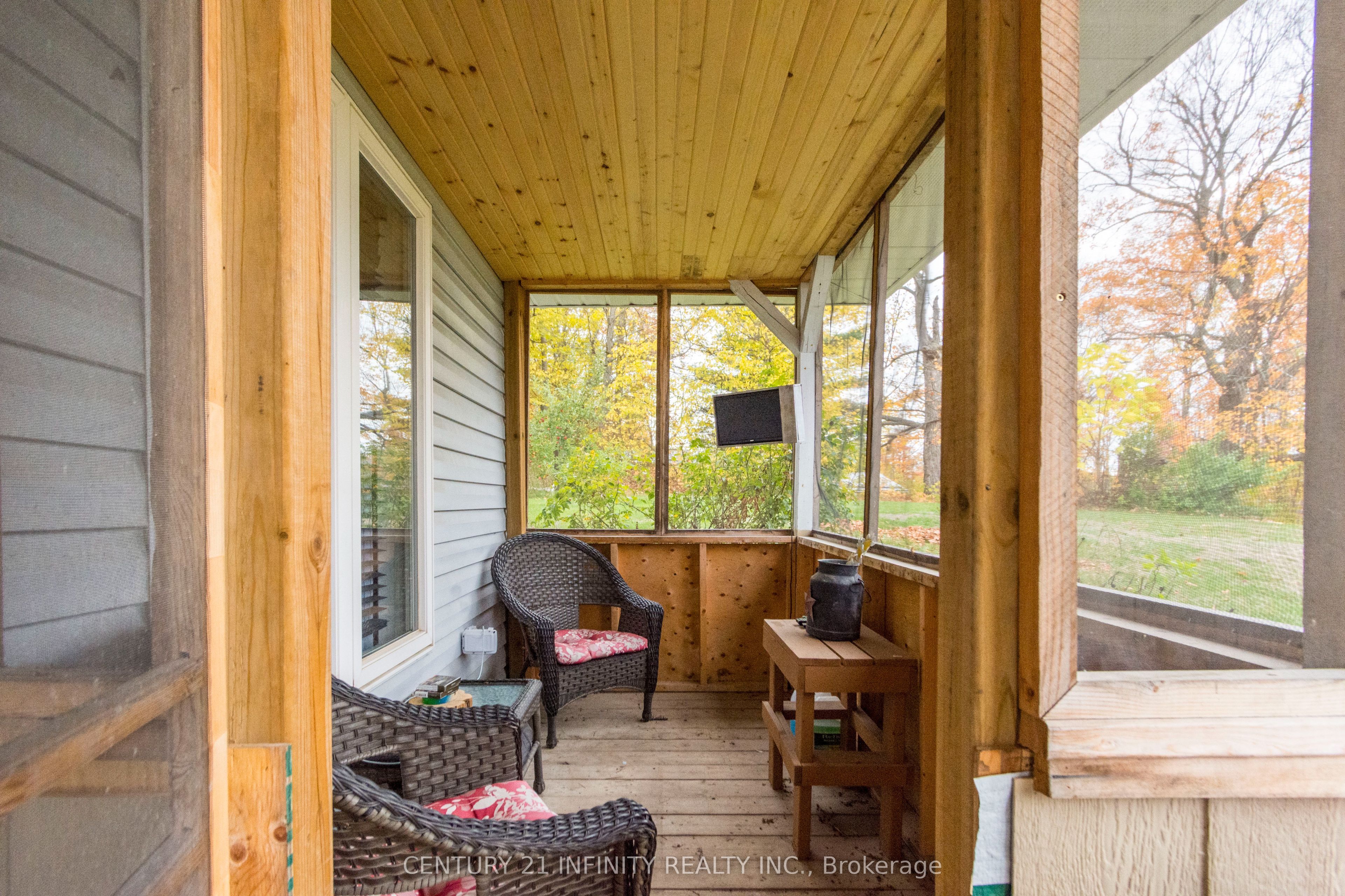 460 Pigden Road Property Photo 31
